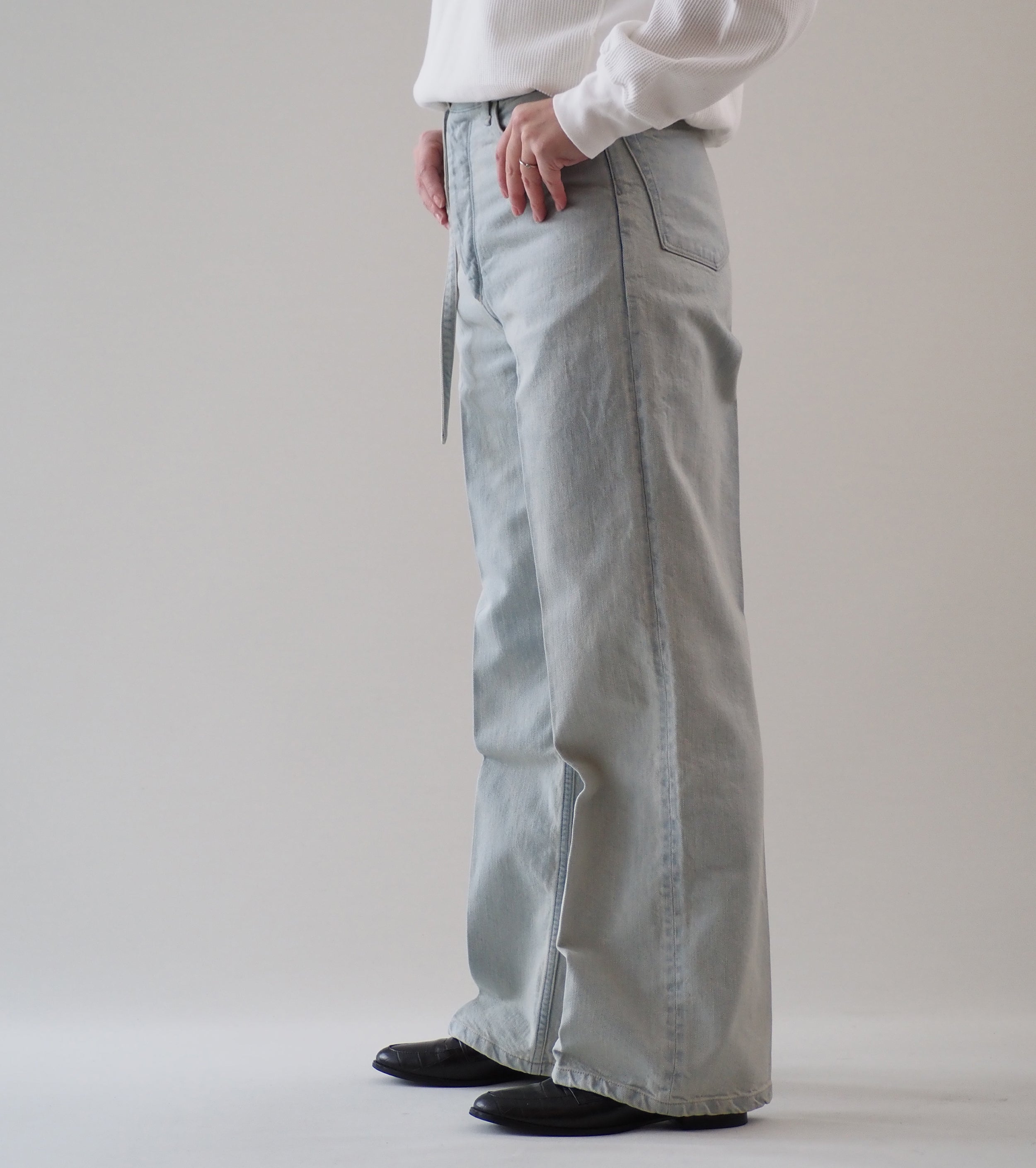 blurhms 12.9oz Denim Narrow Belted Pants, Indigo  Over Dye