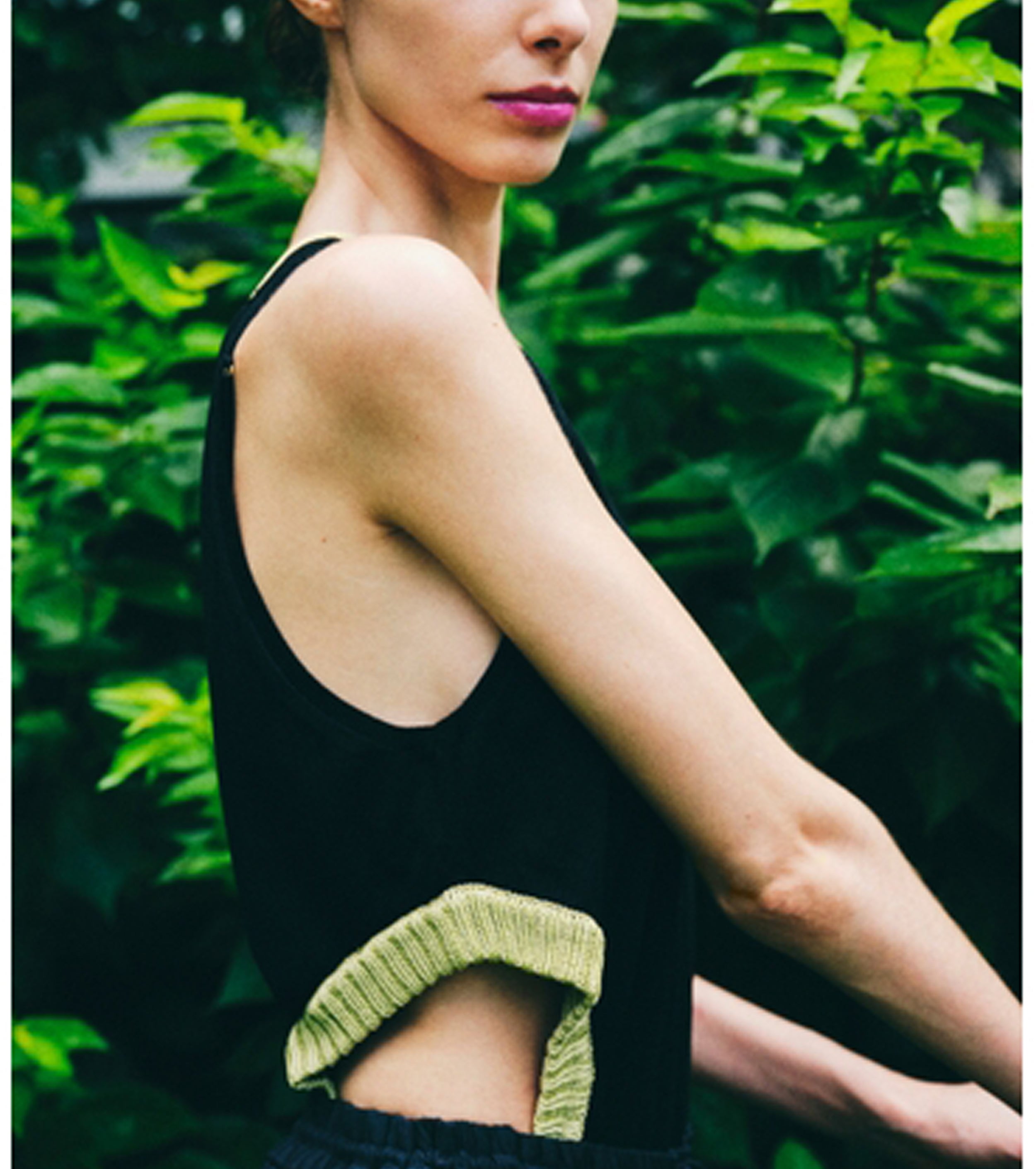 A MENDA Old Swimsuit Design Top, Black