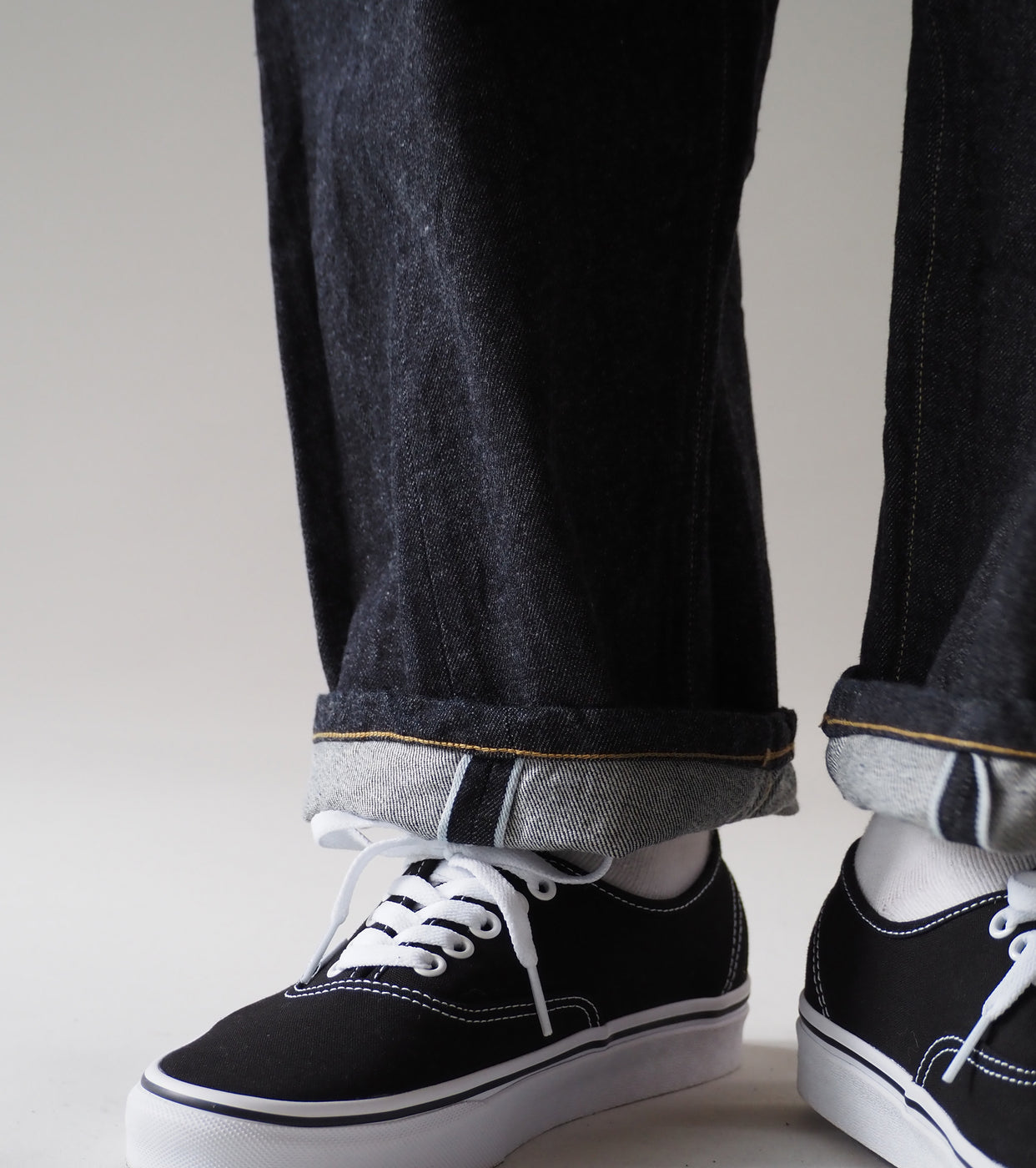 blurhms 12.9oz Bias Denim Pants, Indigo