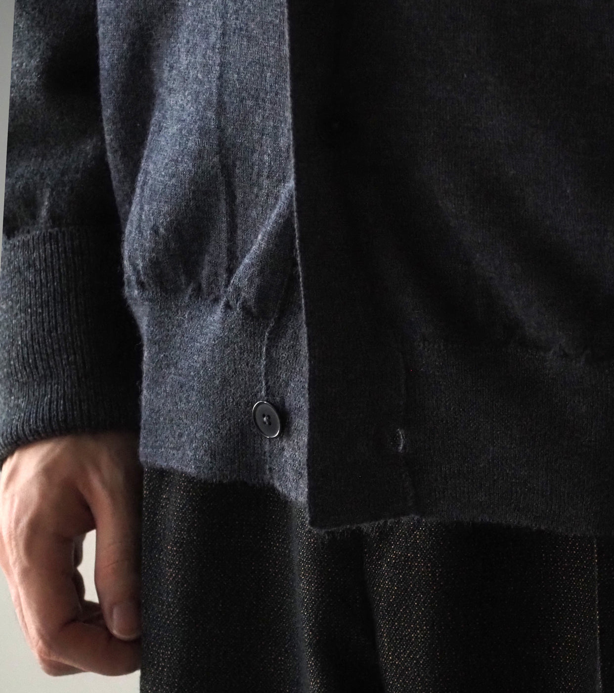 MAATEE&SONS Combi V Cardigan , Charcoal Gray