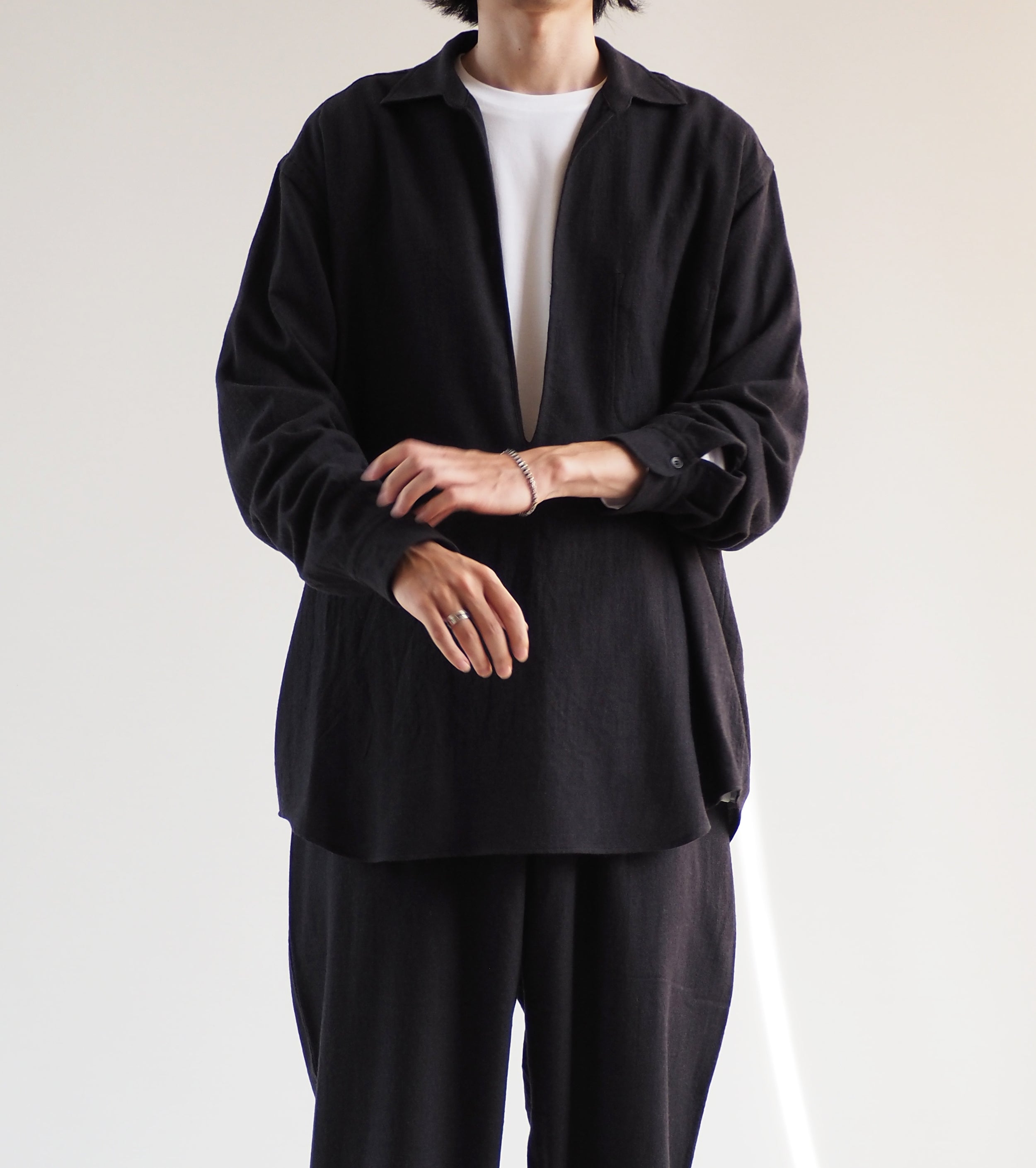 COMOLI ウールビエラスキッパーシャツ袖丈58cm
