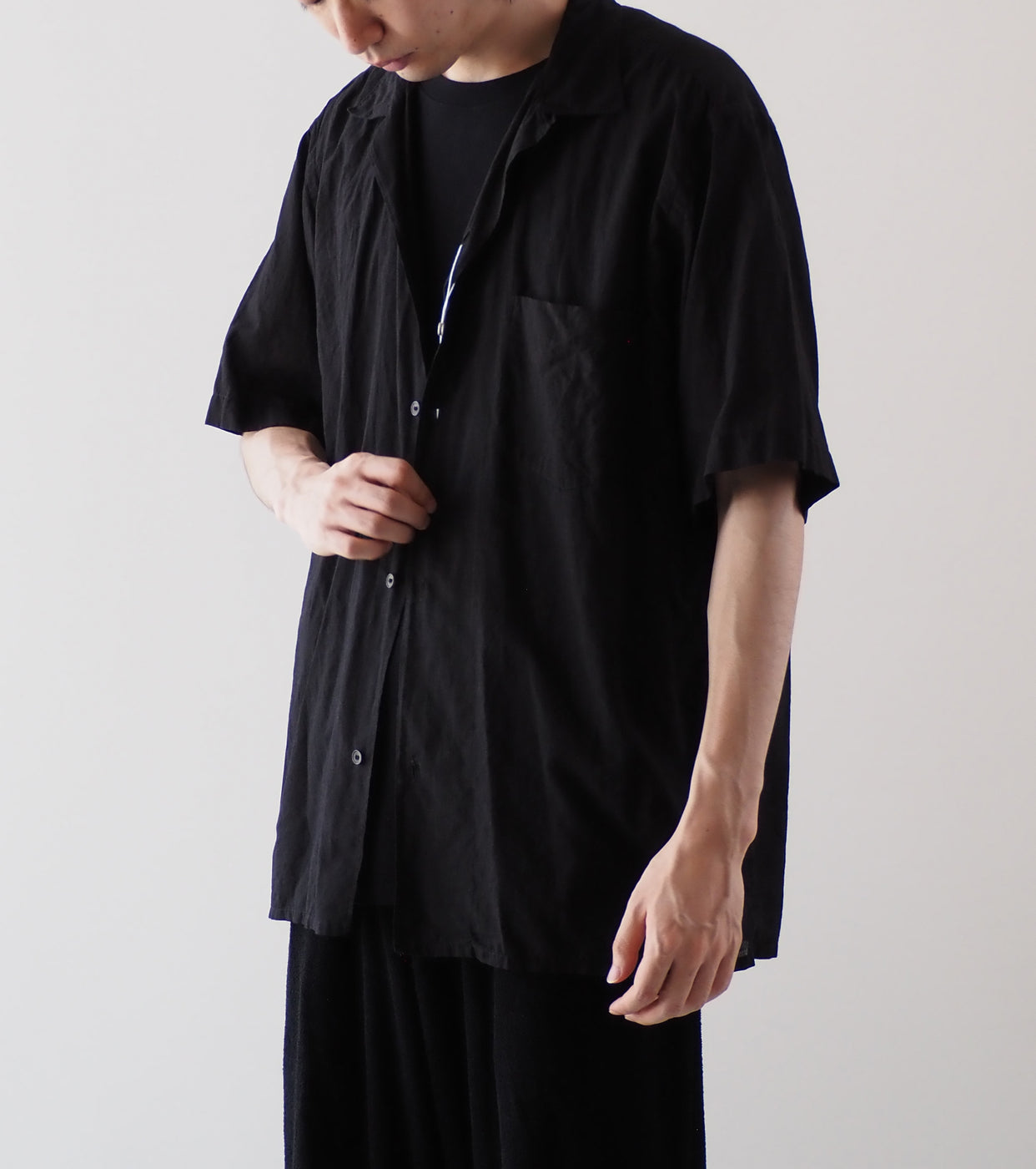 COMOLI KHADI Cotton Short Sleeve Open Collar Shirts, Black