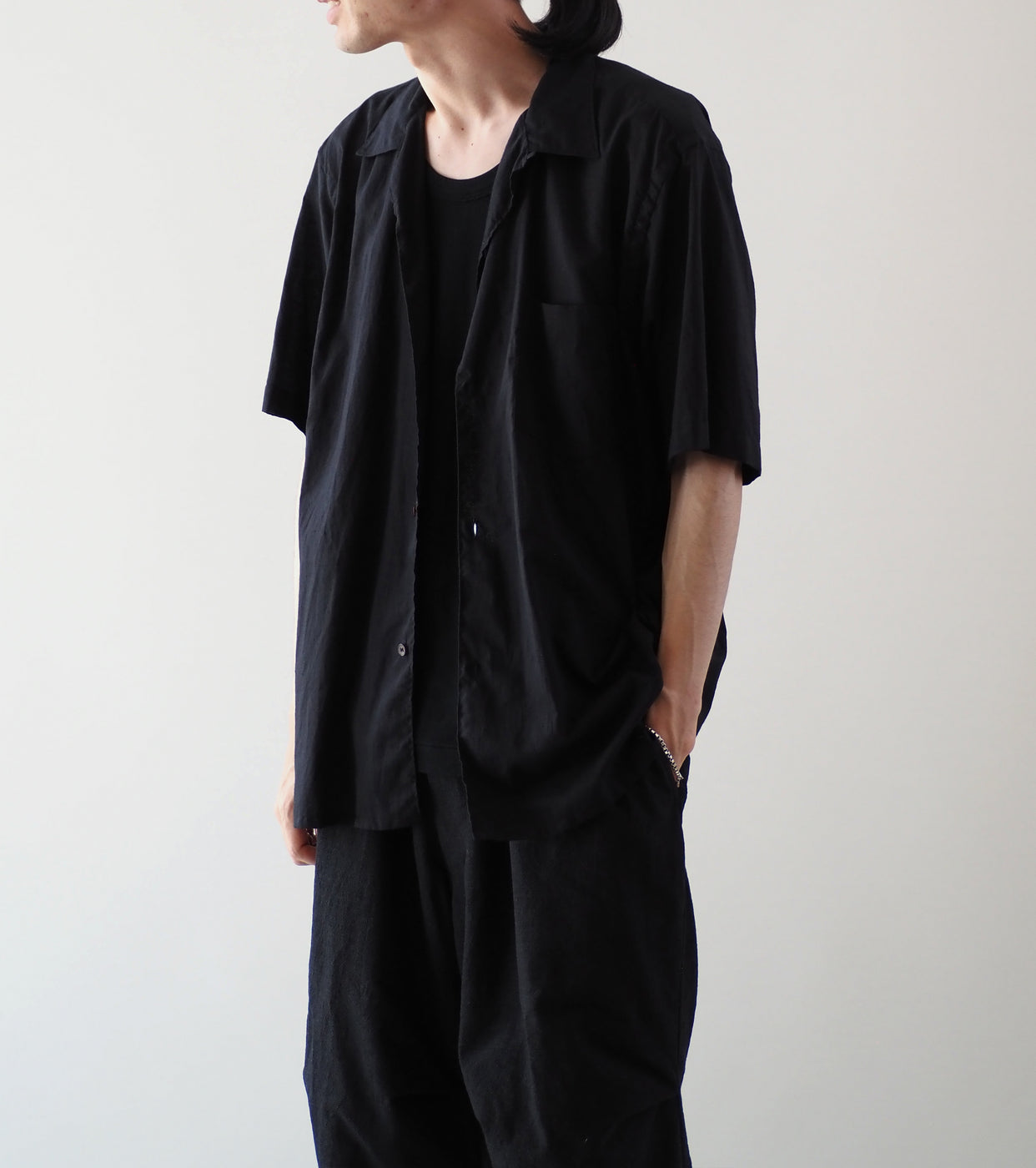 COMOLI KHADI Cotton Short Sleeved Open Collar Shirt, Black