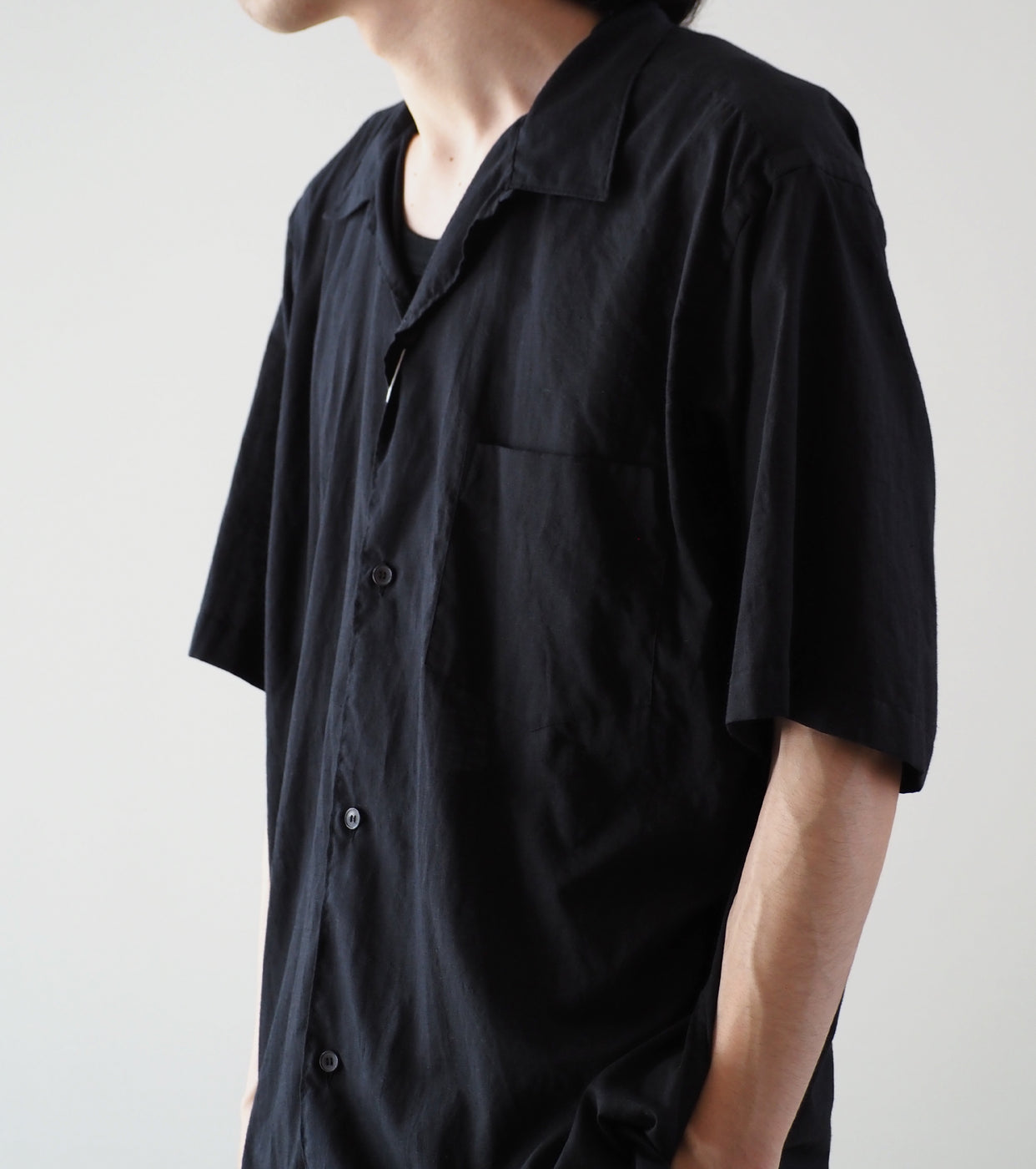 COMOLI KHADI Cotton Short Sleeved Open Collar Shirt, Black