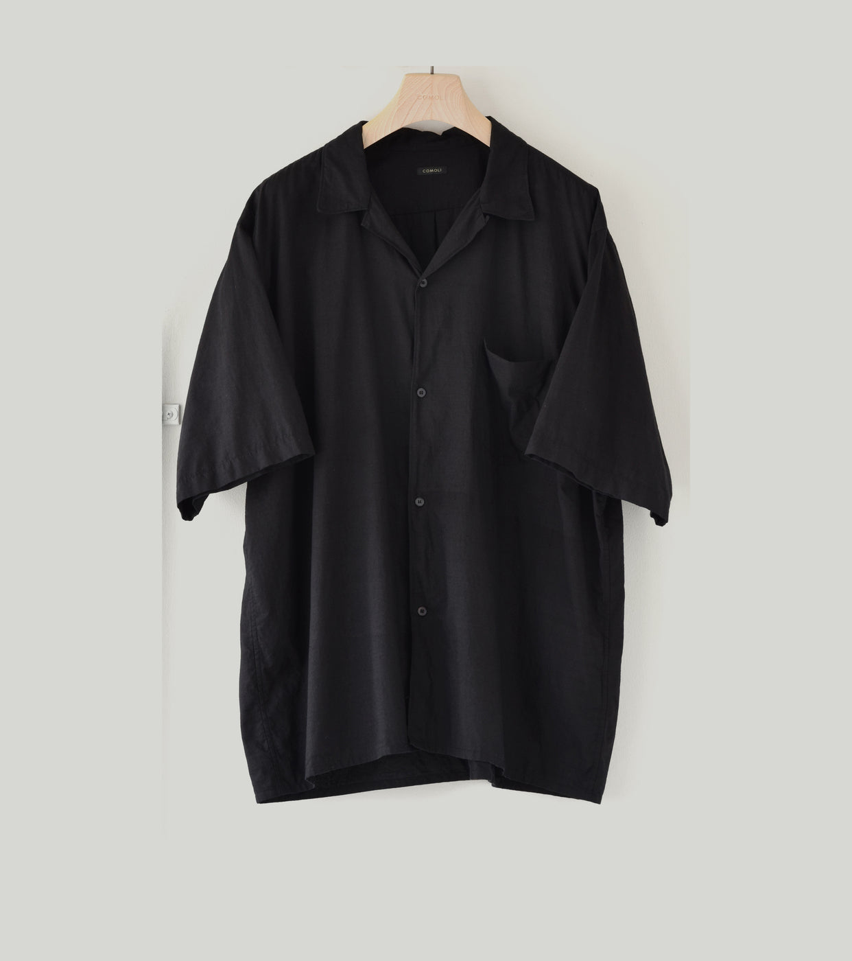 COMOLI KHADI Cotton Short Sleeved Open Collar Shirt, Black
