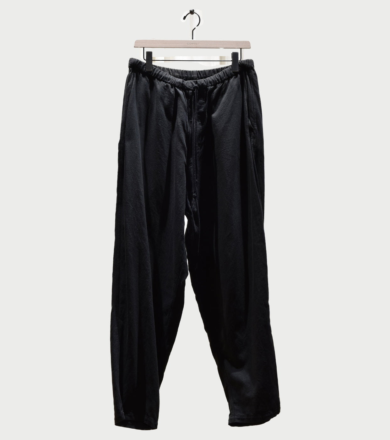 COMOLI Cotton Ducks Tapered Pants, Black