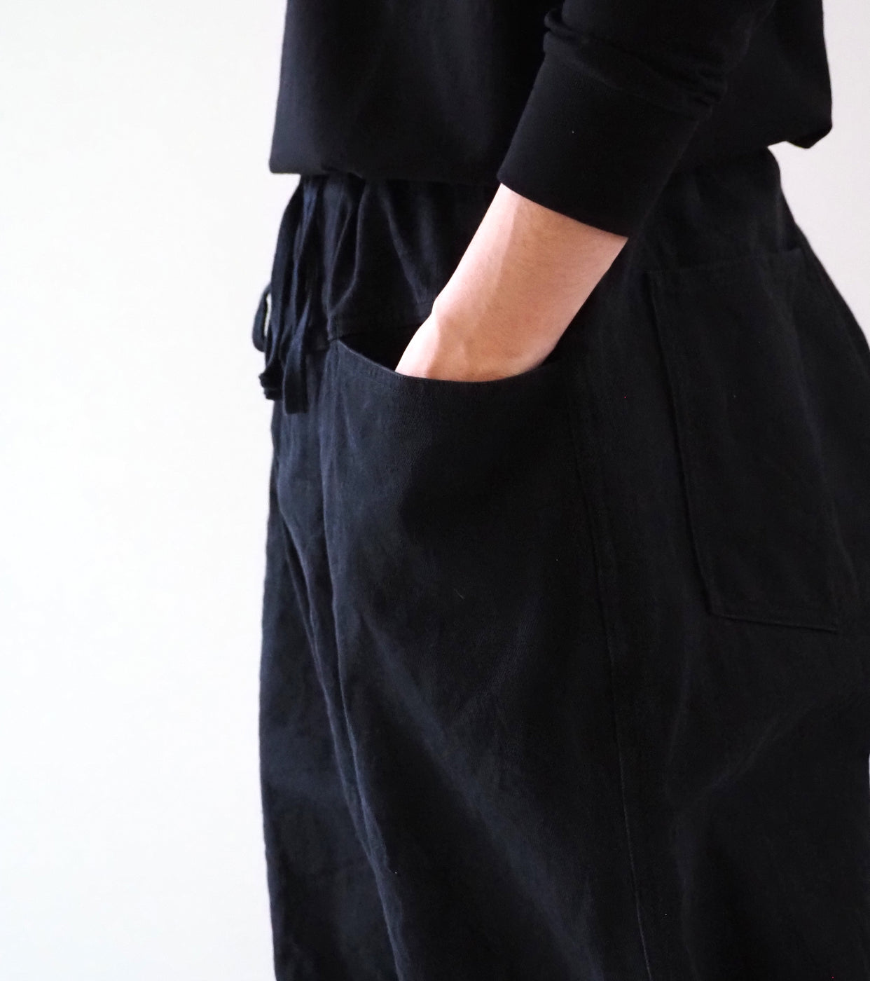 COMOLI Black Drill Tapered Pants , Black