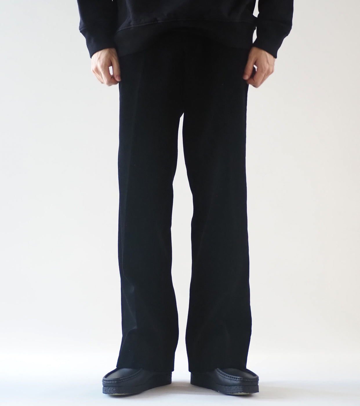 COMOLI Corduroy Piped Stem Pants , Black