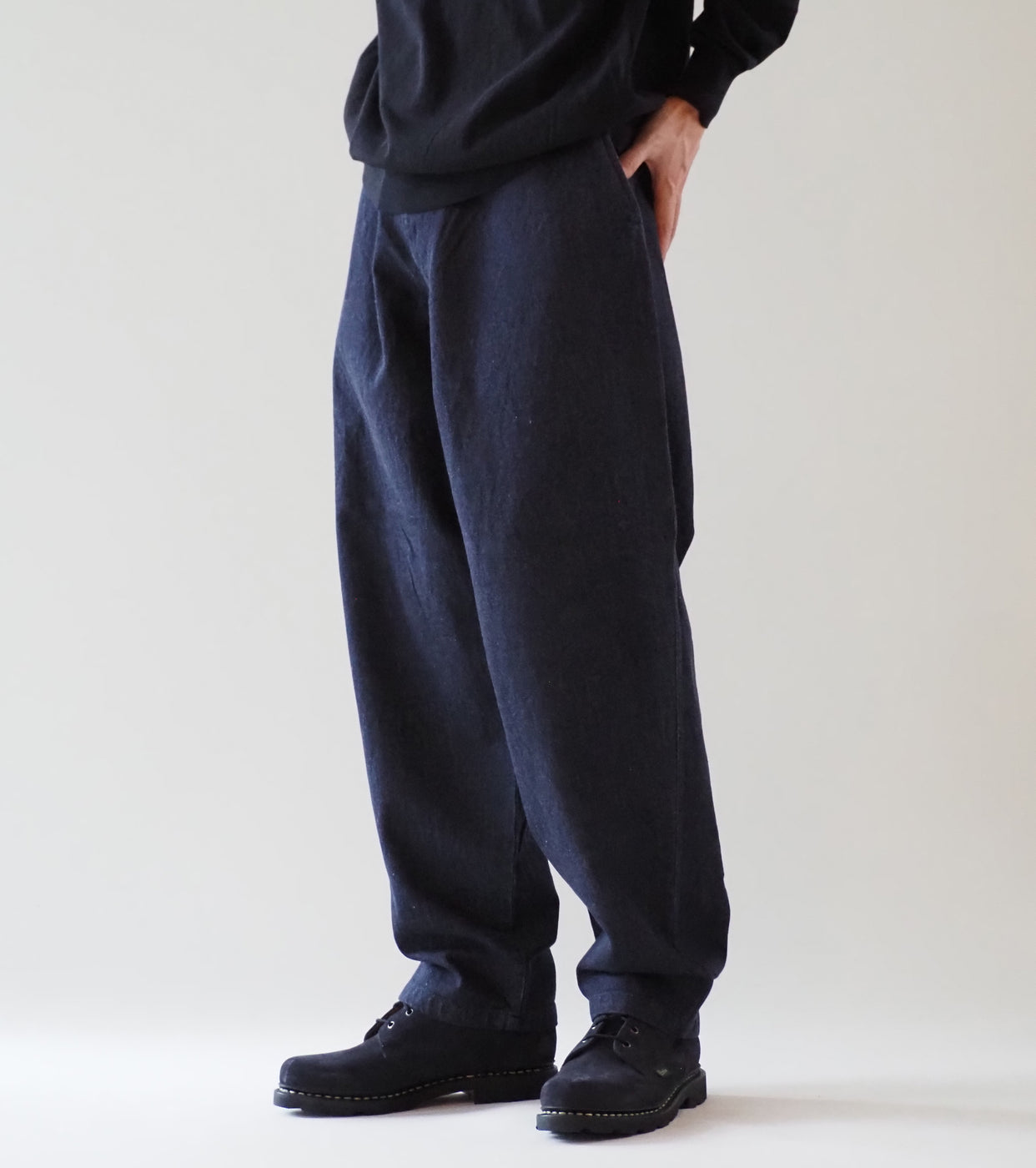 COMOLI Navy Denim Tapered Pants, Navy