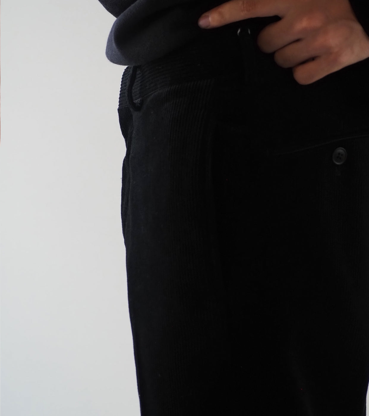 COMOLI Corduroy Piped Stem Pants , Black