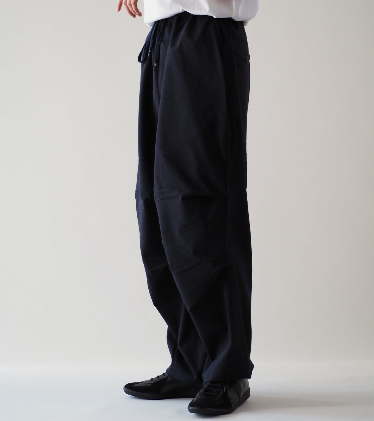 COMOLI Wool Knee Tuck Pants, Navy
