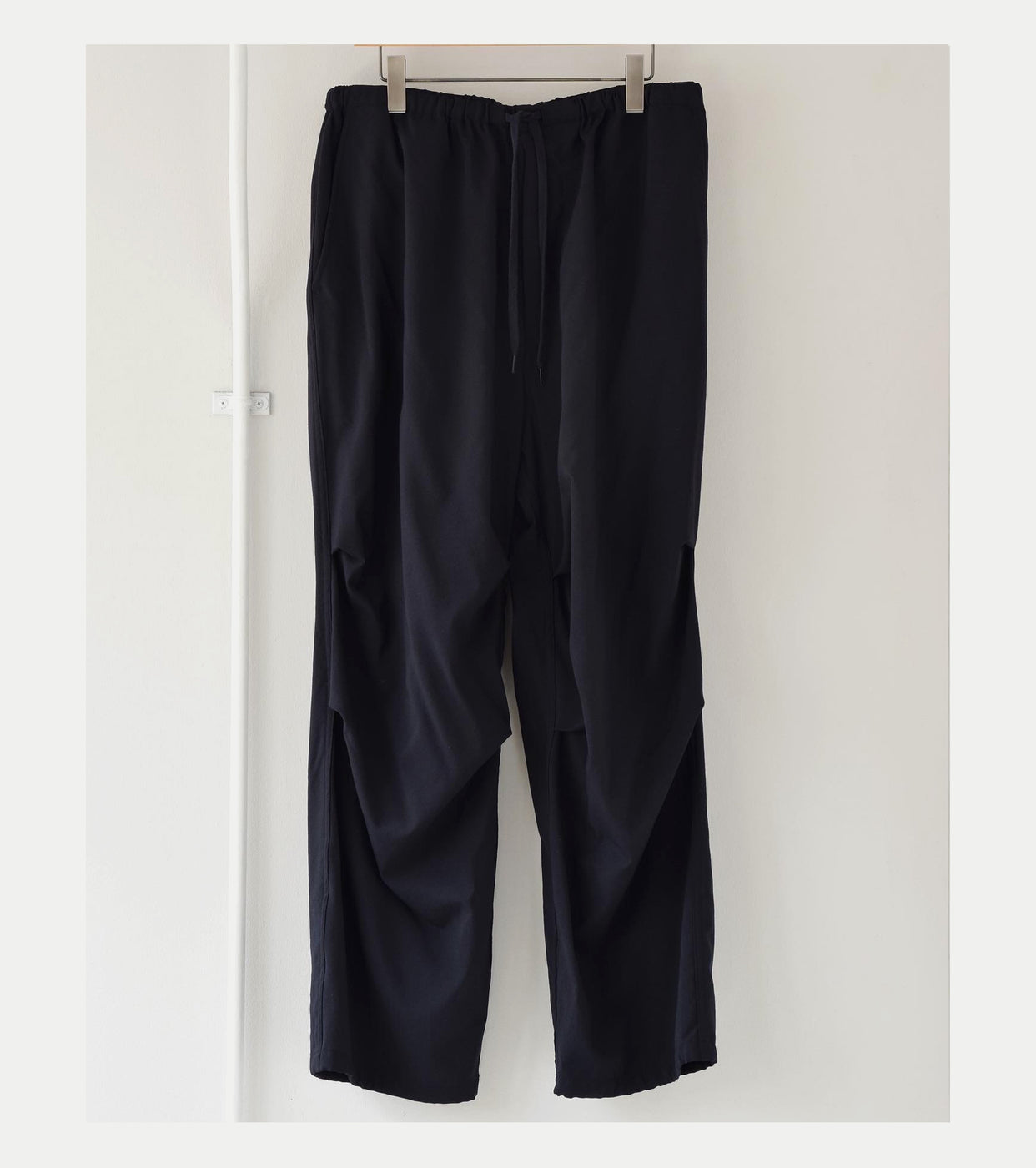 COMOLI Wool Knee Tuck Pants, Navy