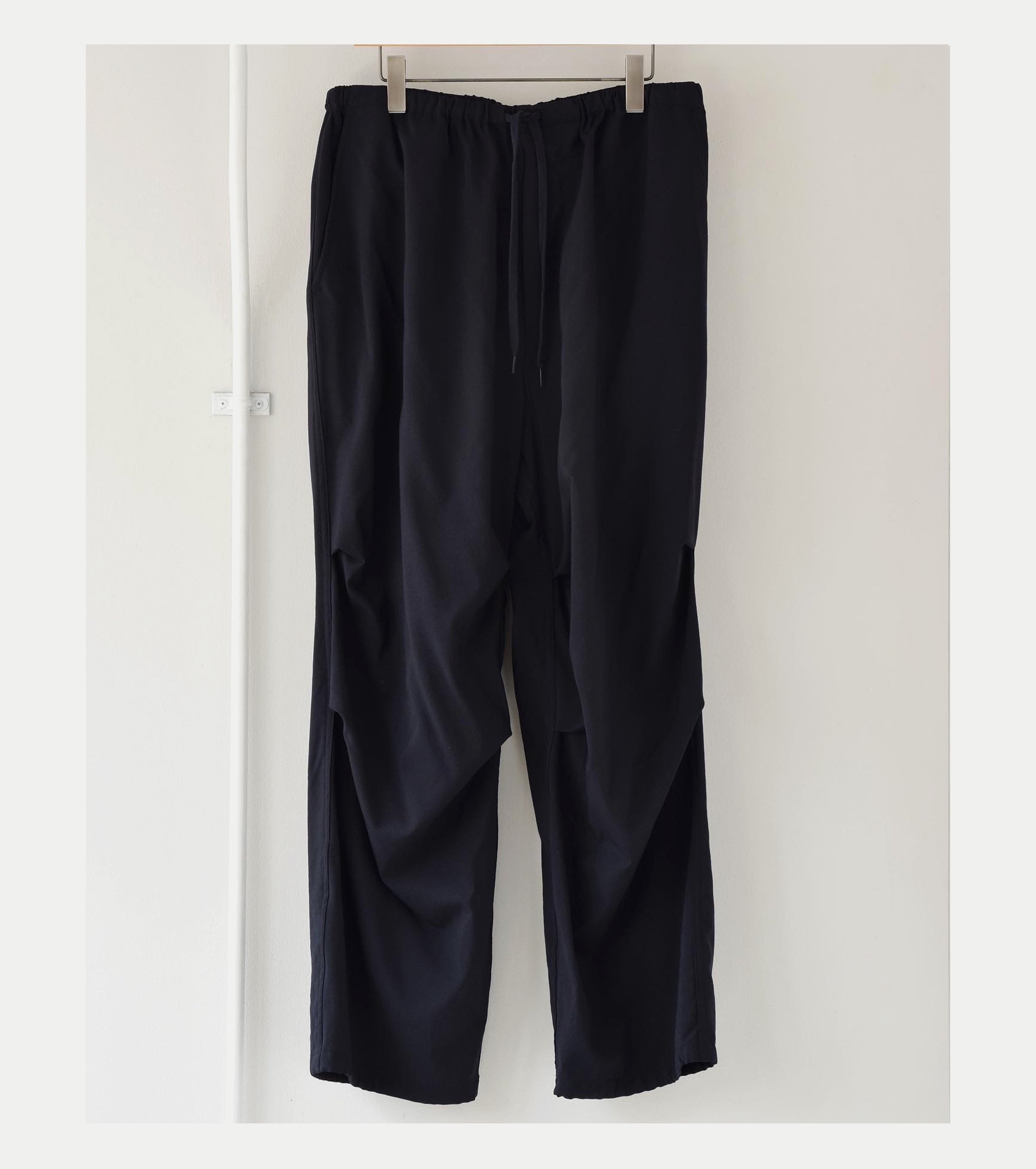 COMOLI Wool Knee Tuck Pants, Navy
