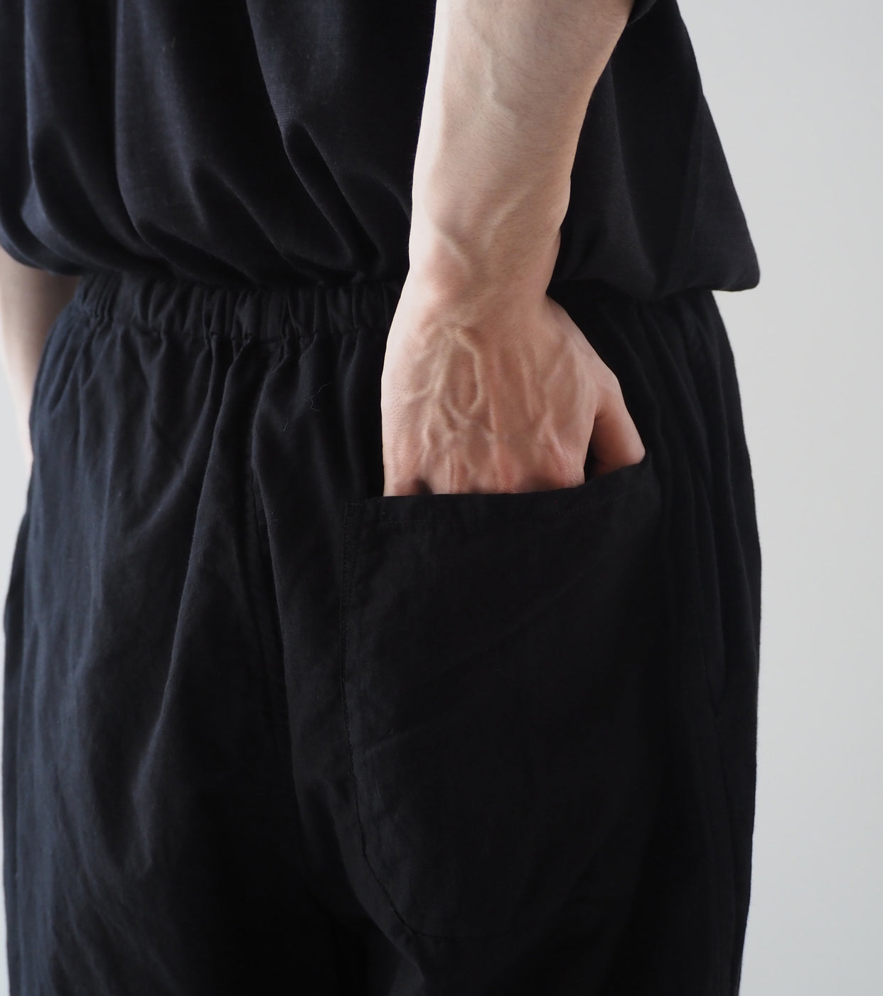COMOLI KHADI Cotton Drawstring Pants, Black