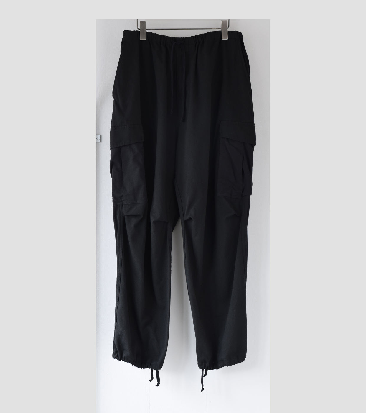 COMOLI OX Knee Tuck Cargo Pants , Black
