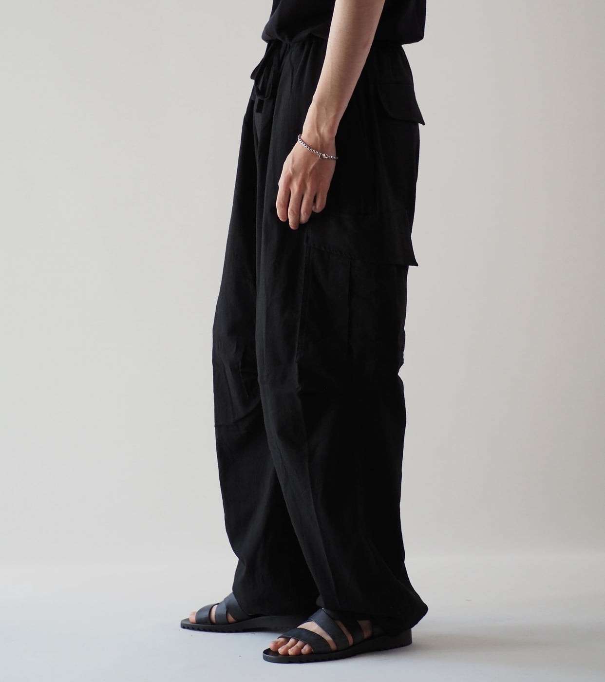 COMOLI OX Knee Tuck Cargo Pants , Black