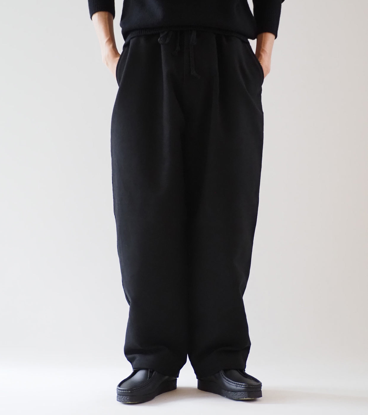 COMOLI Moleskin Drawstring Pants, Black