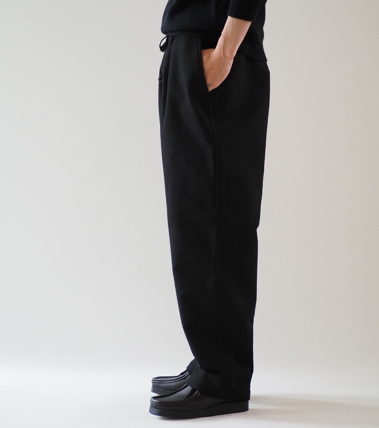 COMOLI Moleskin Drawstring Pants, Black