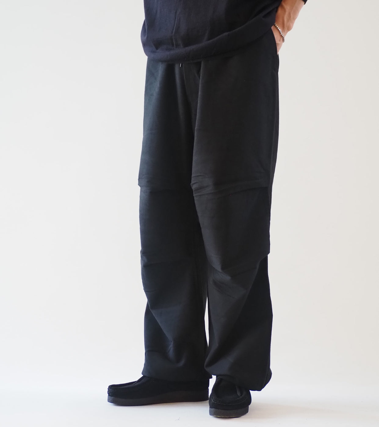 COMOLI Moleskin Knee Tuck Pants, Black