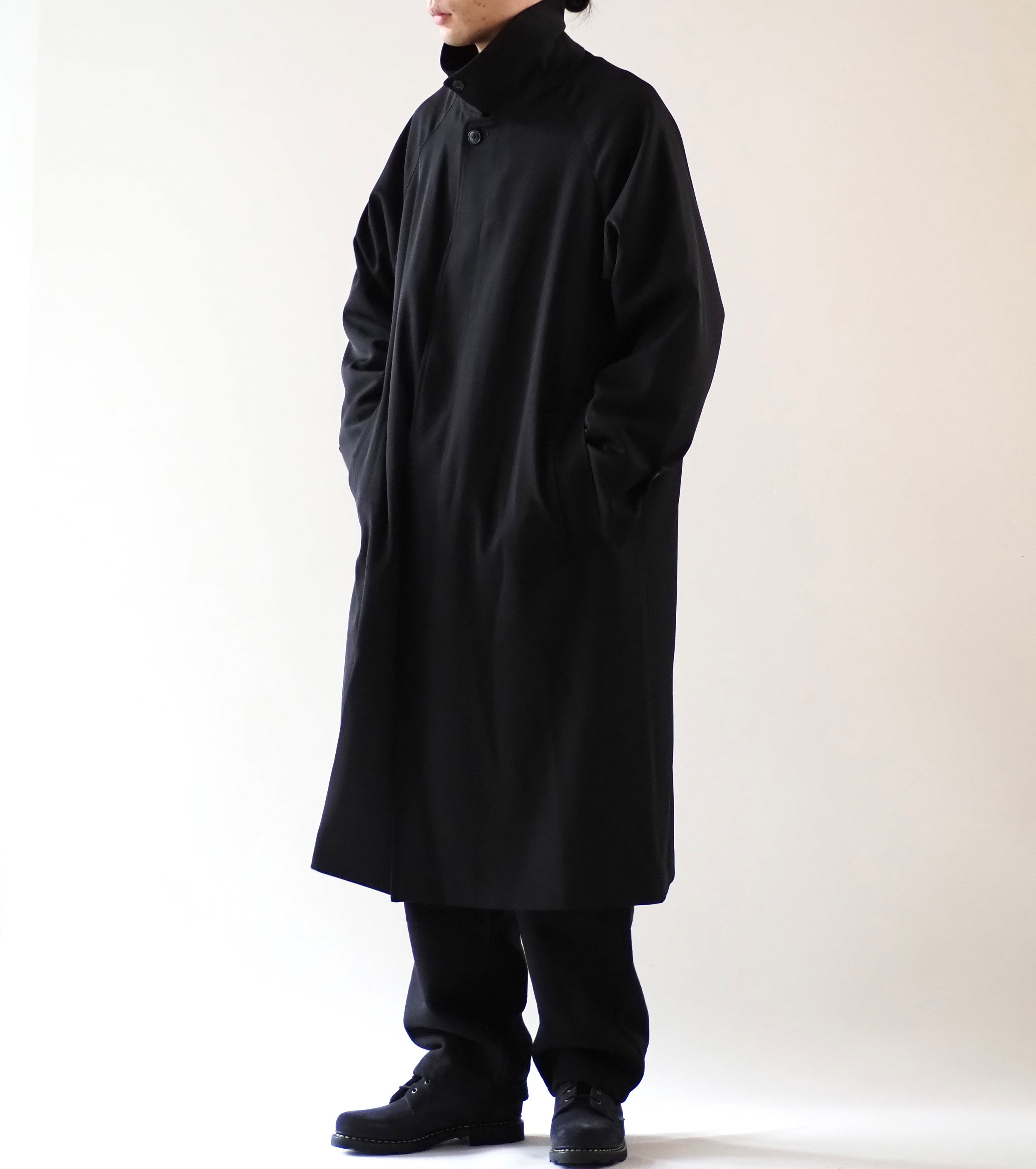 COMOLI Wool Gaba Ball Collar Coat , Black