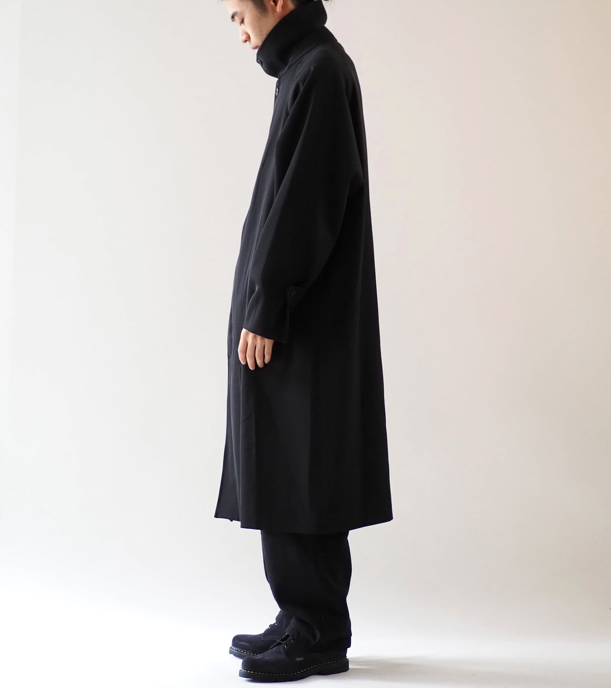 COMOLI Wool Gaba Ball Collar Coat , Black