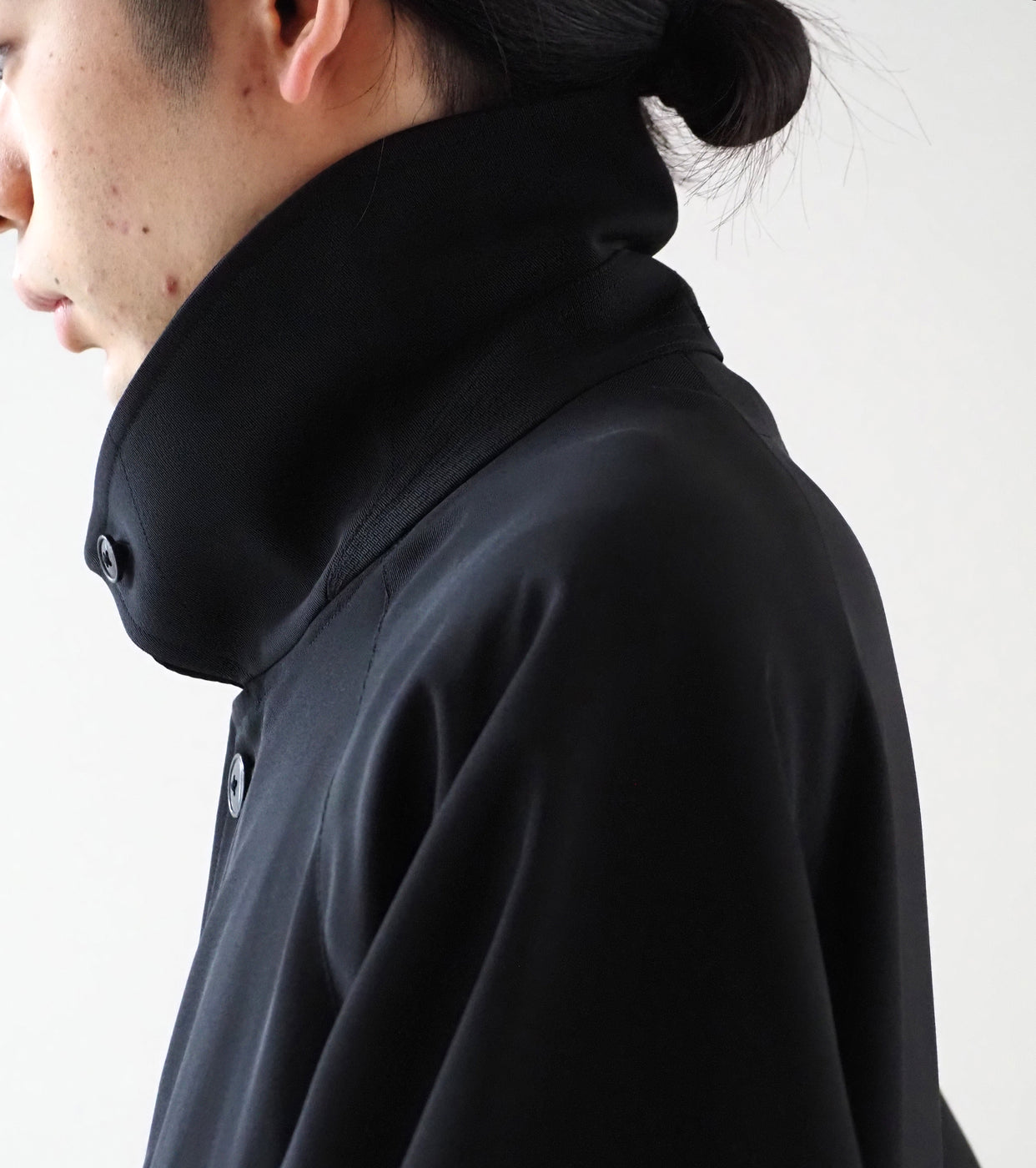 COMOLI Wool Gaba Ball Collar Coat , Black
