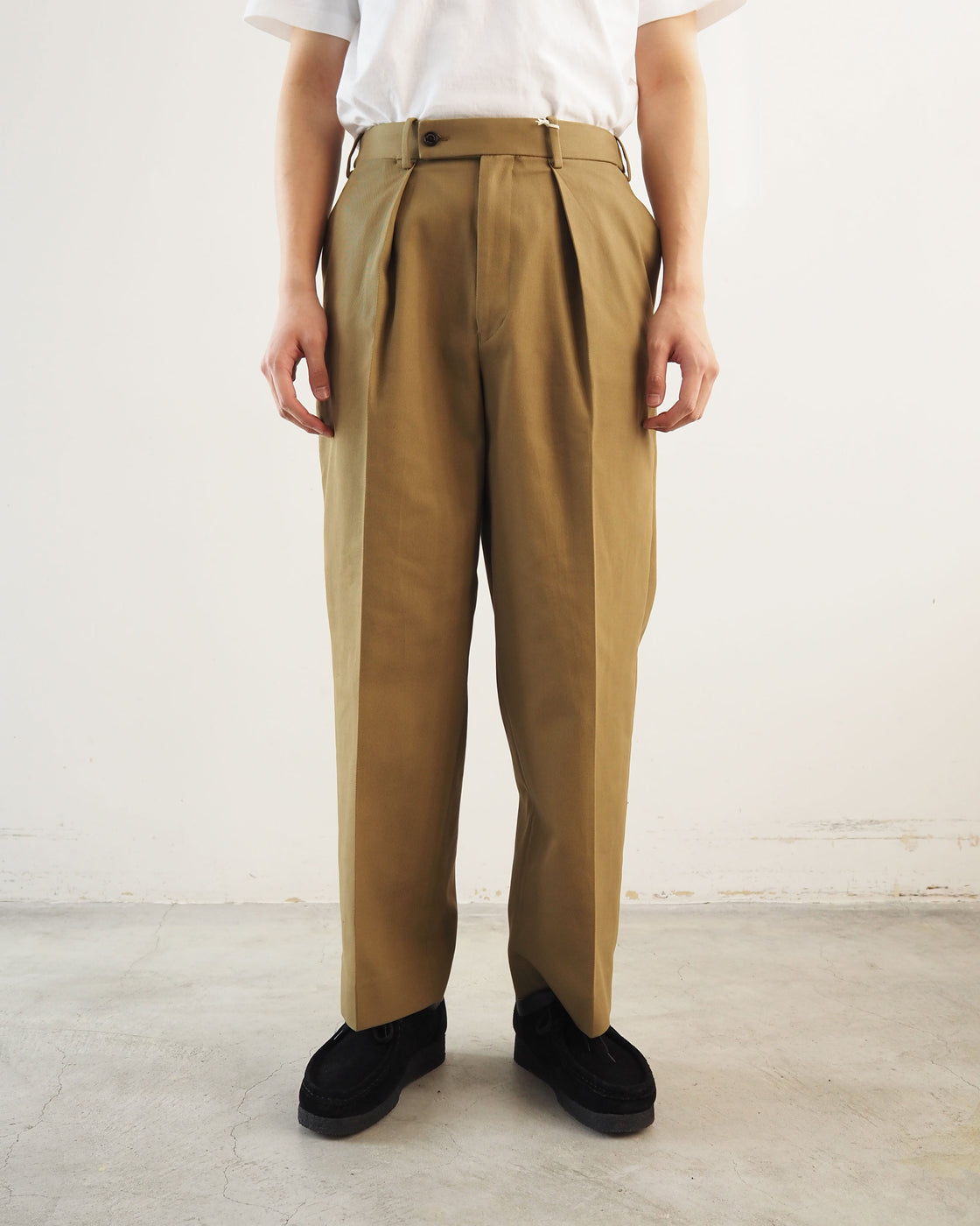 Classic fit trouser pants,Beige
