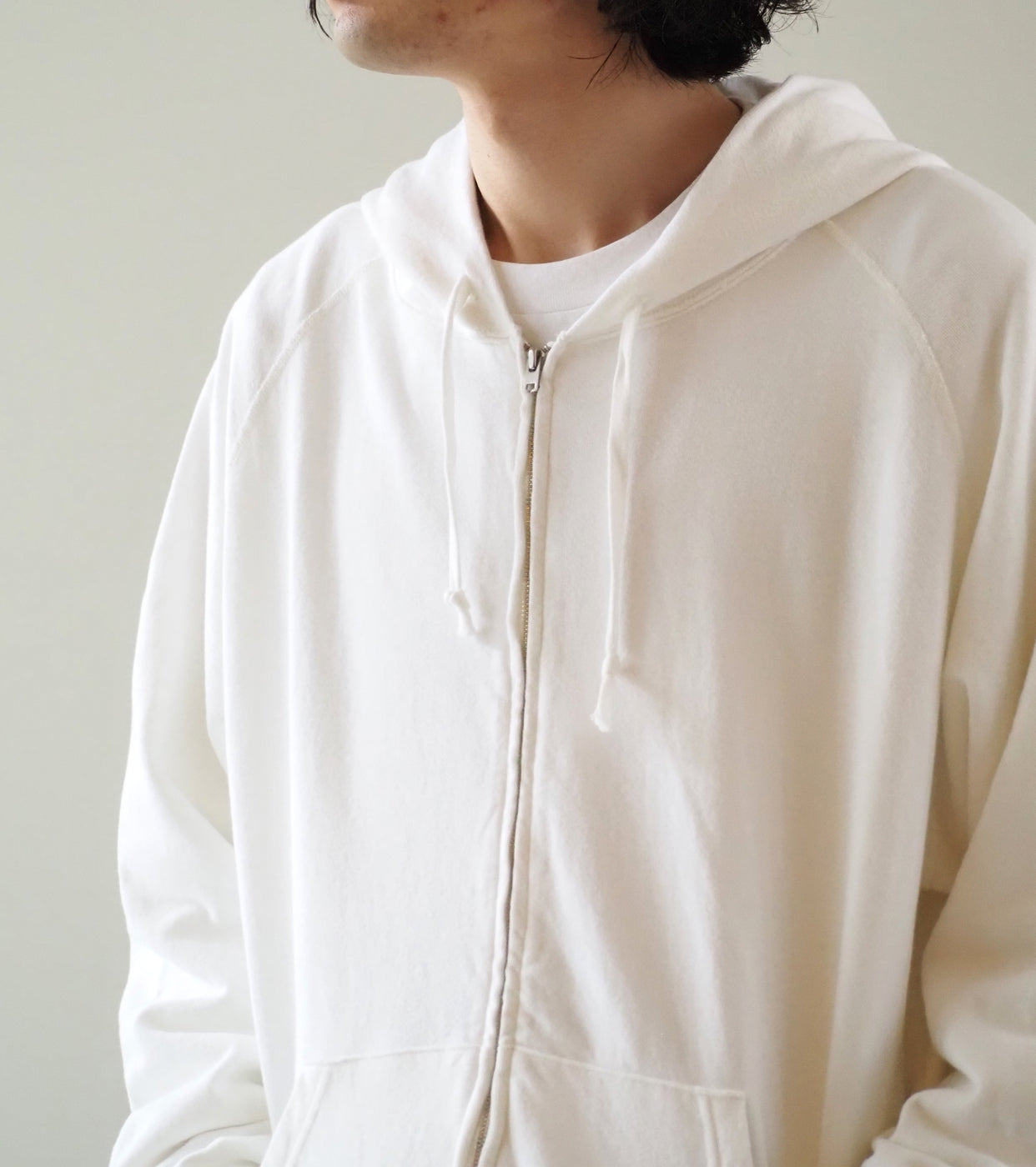 COMOLI LW Cotton Loopback Zip Hoodie, White