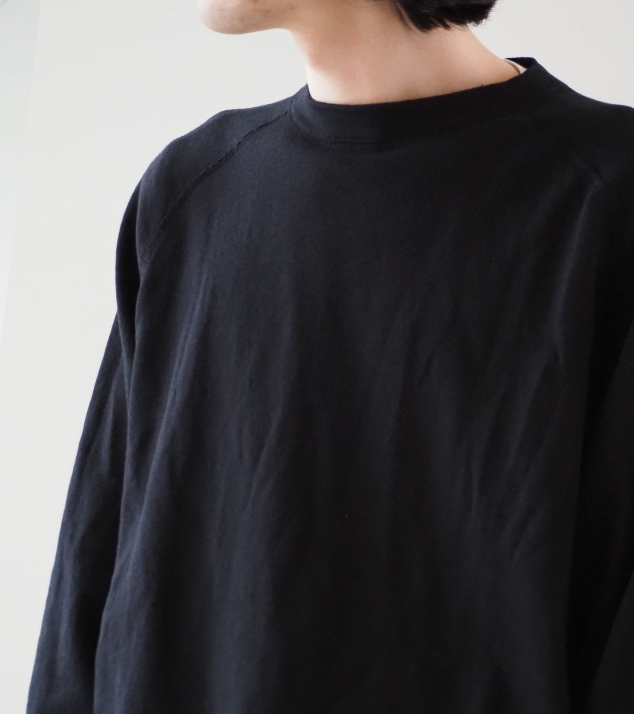 COMOLI LW Cotton Loopback Crew Neck, Black