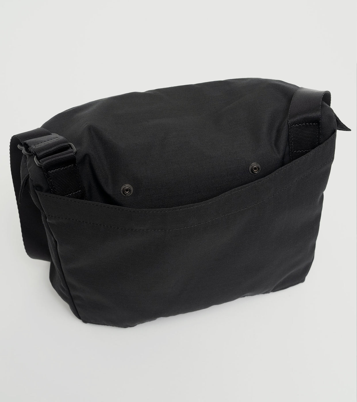 Mountain Wind Shoulder Bag , Black