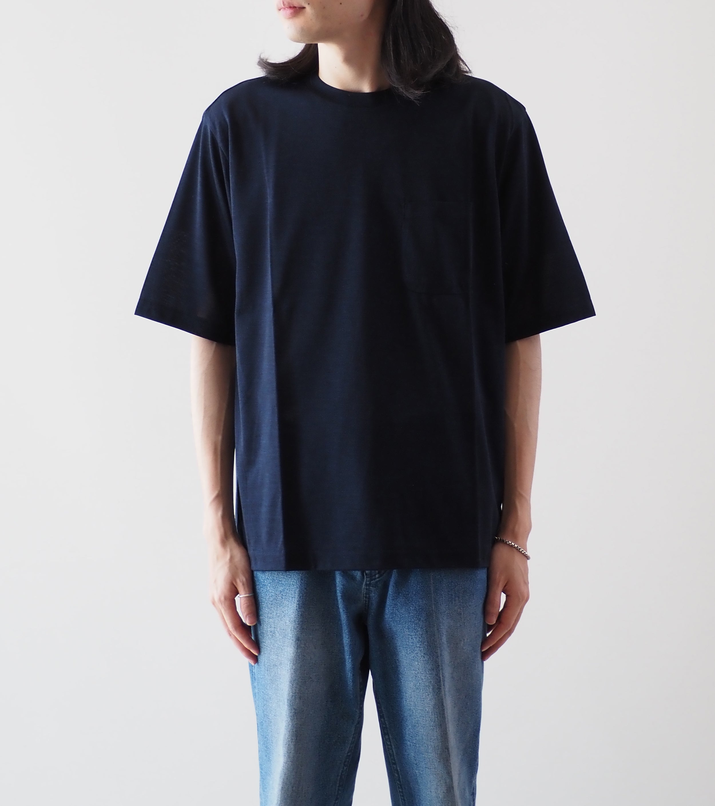 MAATEE＆SONS シルク ポケット ティーシャツ , Navy Top