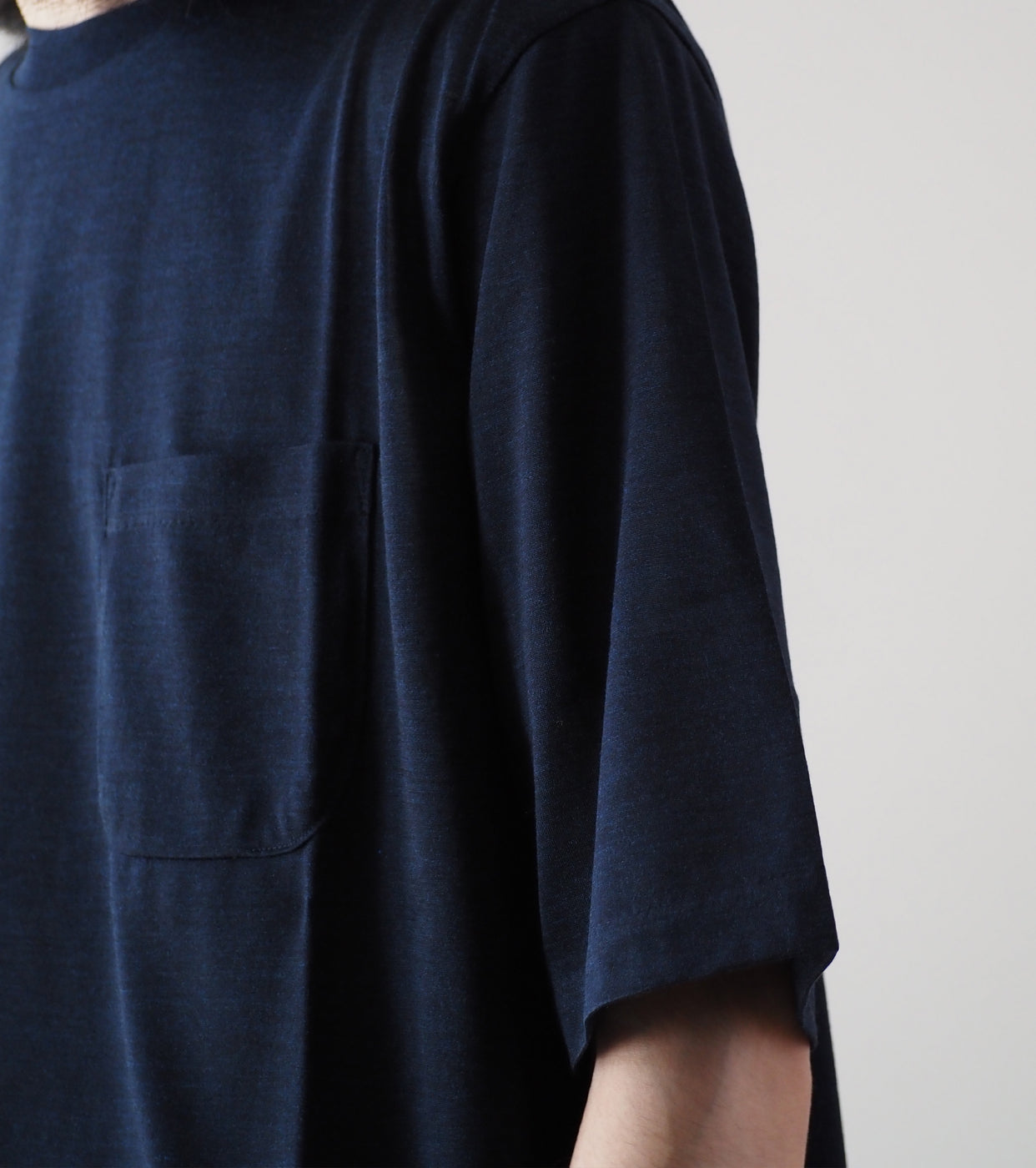 MAATEE&SONS Silk Pocket Tee , Navy Top