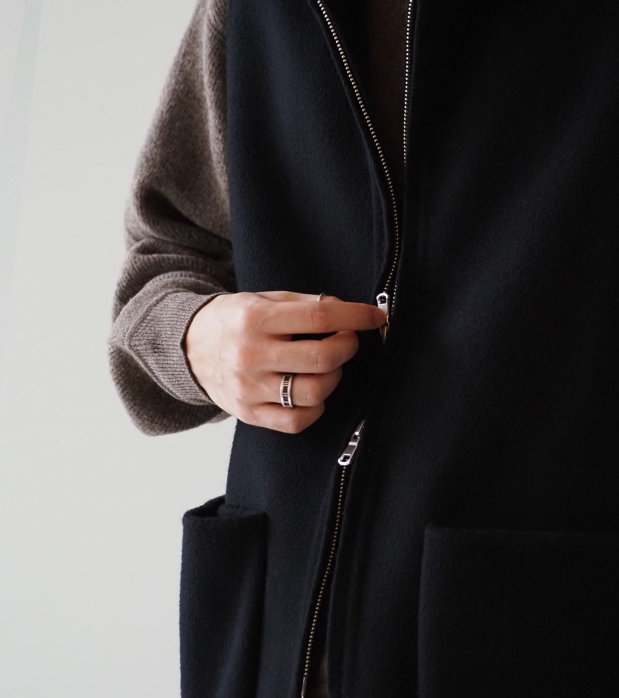 MAATEE & SONS Zip Vest , Black