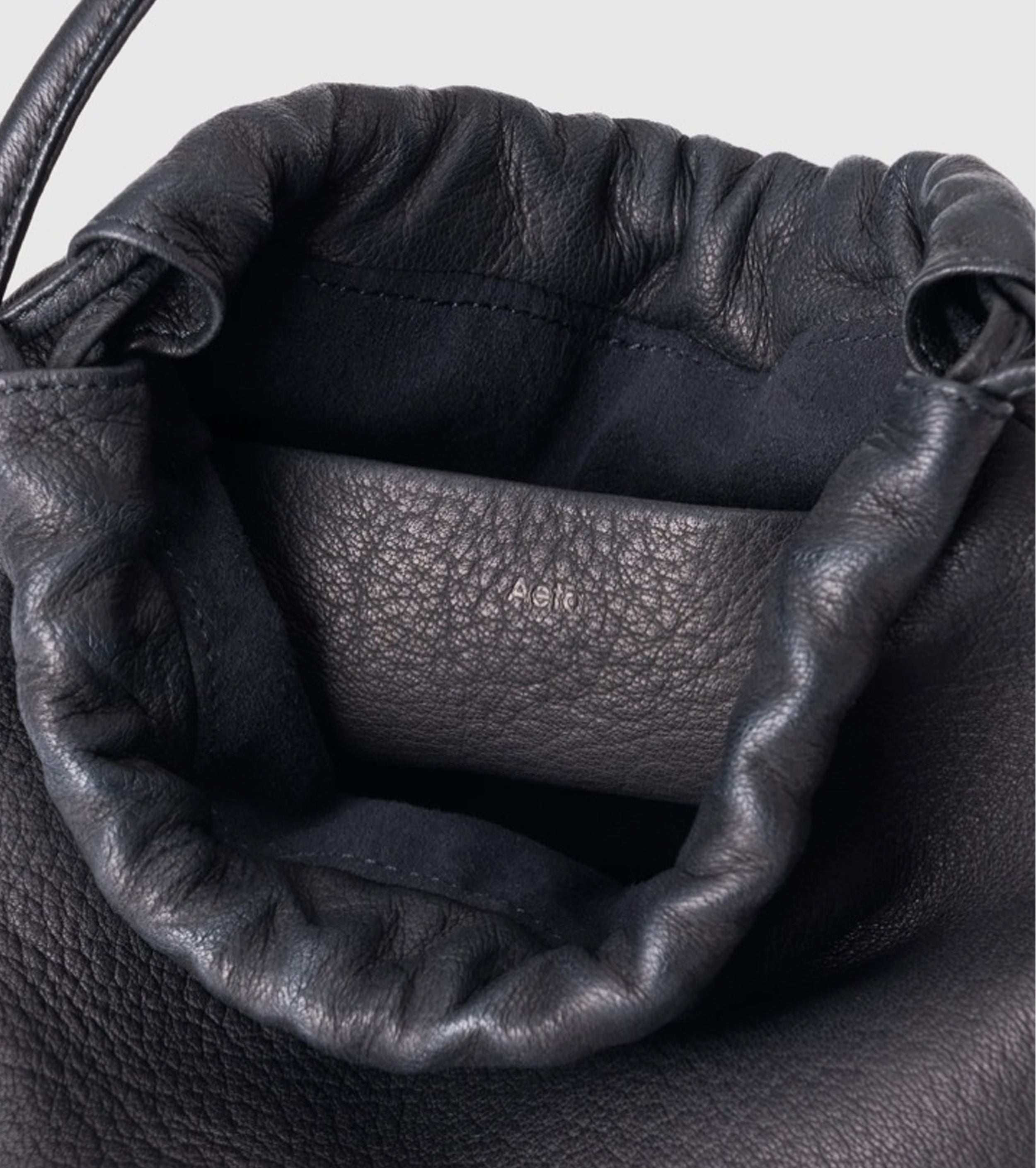 Aeta  HANDLE POUCH : MINI ,Black
