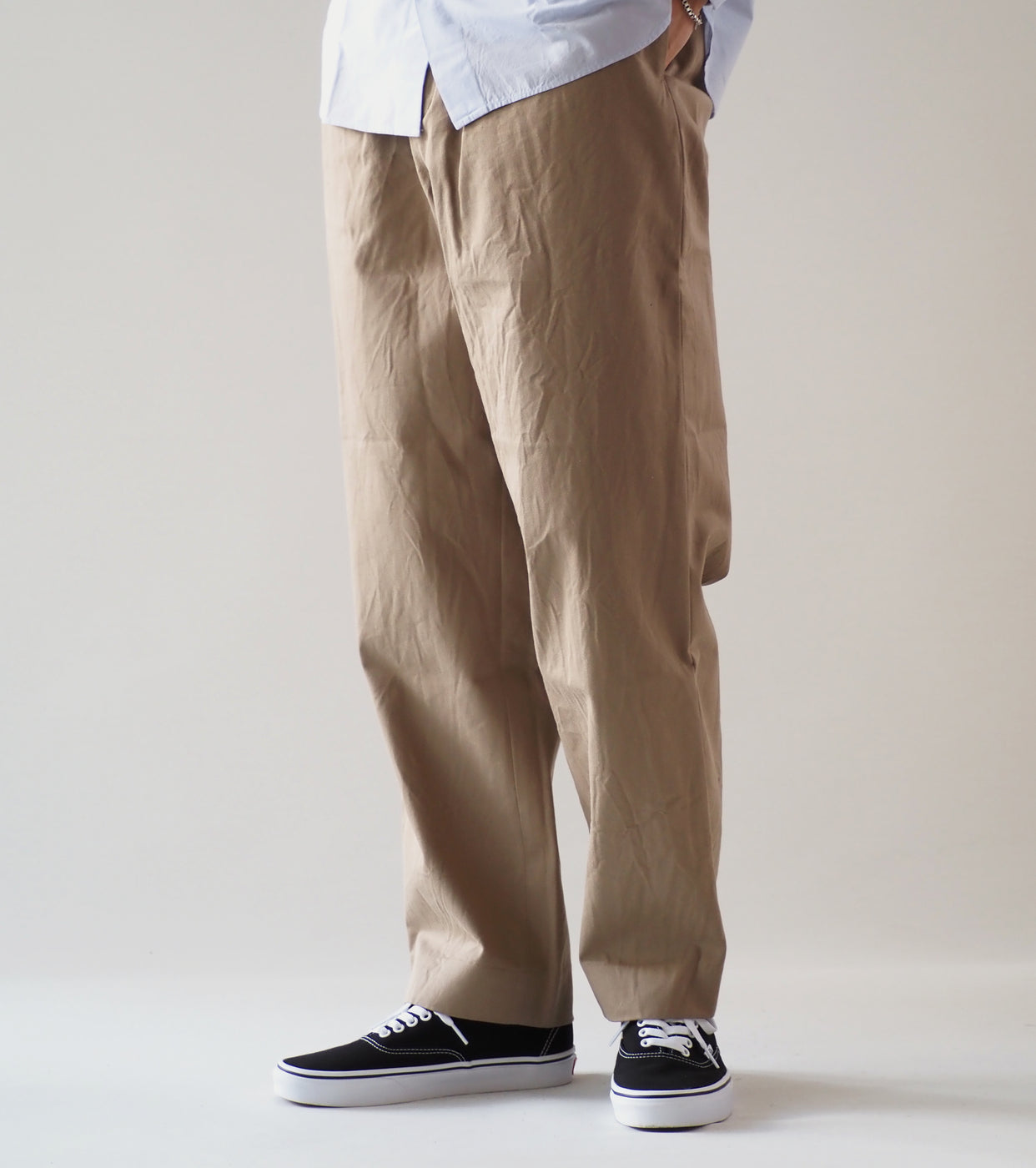 YAECA Chino Tucked Tapered , Khaki