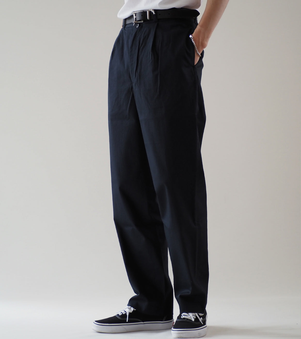 YAECA Tucked Tapered Pants, Navy