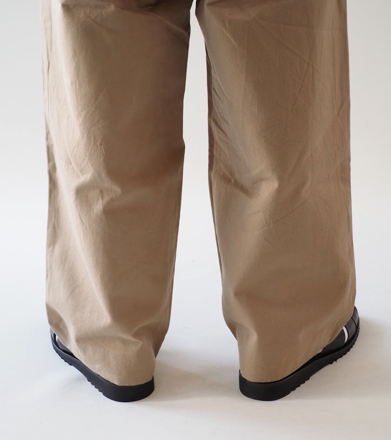YAECA 2-Tuck Straight , Khaki