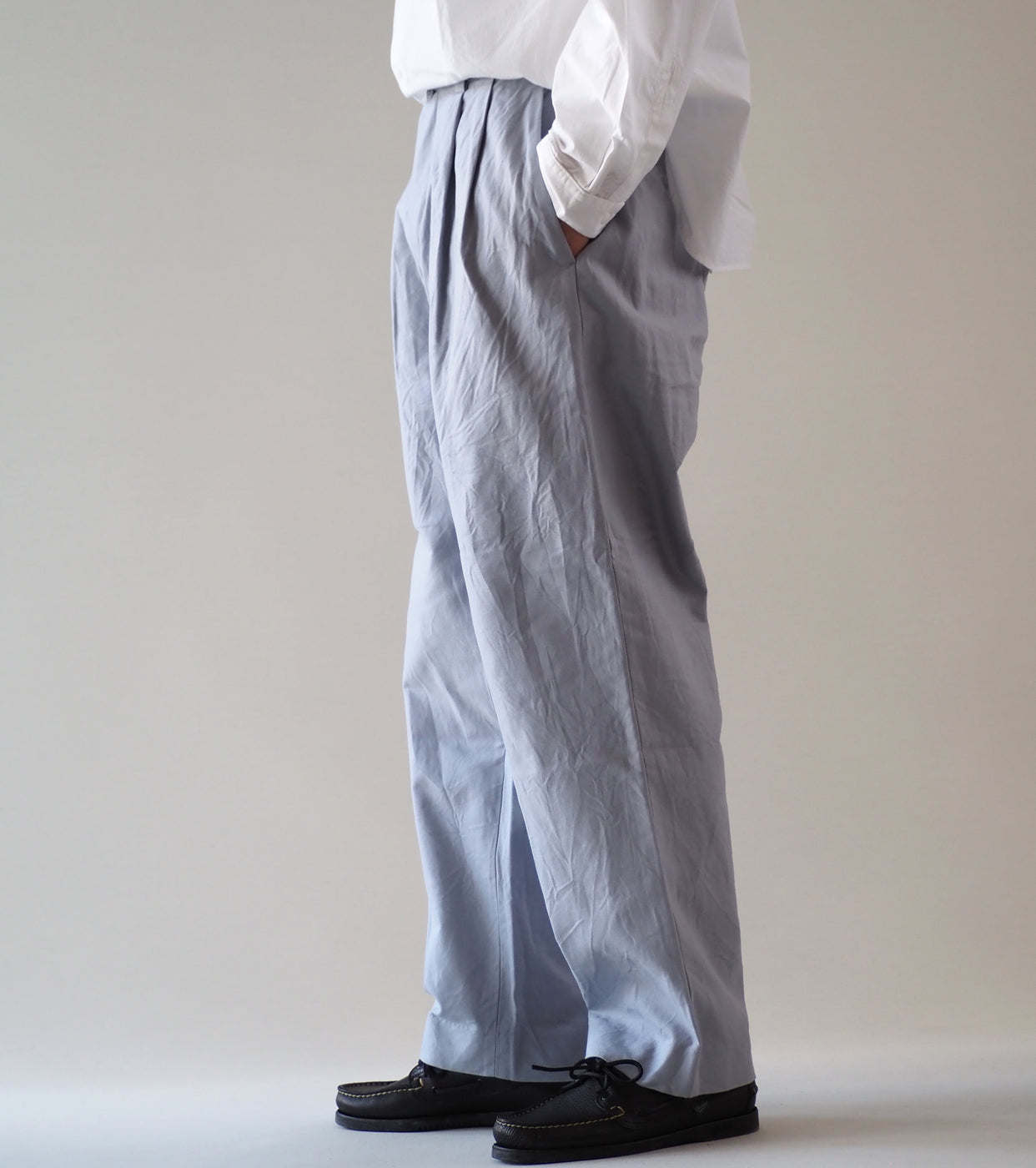 YAECA 2-Tuck Straight , Kusaki blue (dayflower)