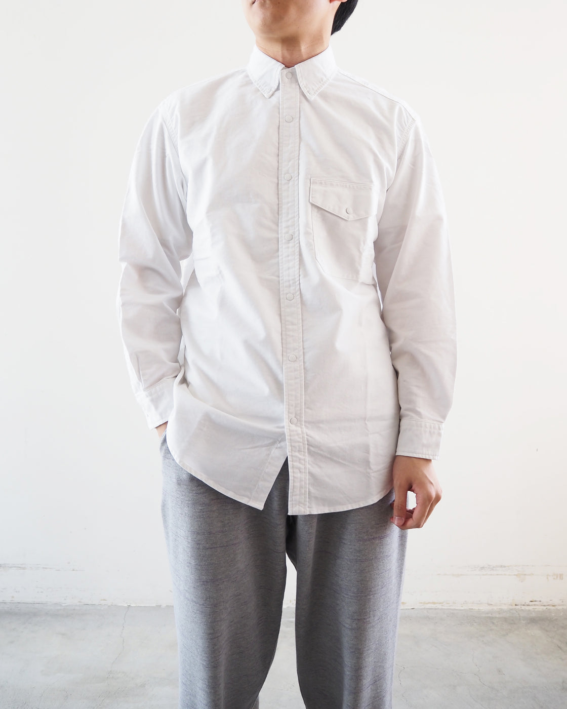 Cotton polyester oxford button-down shirt, White