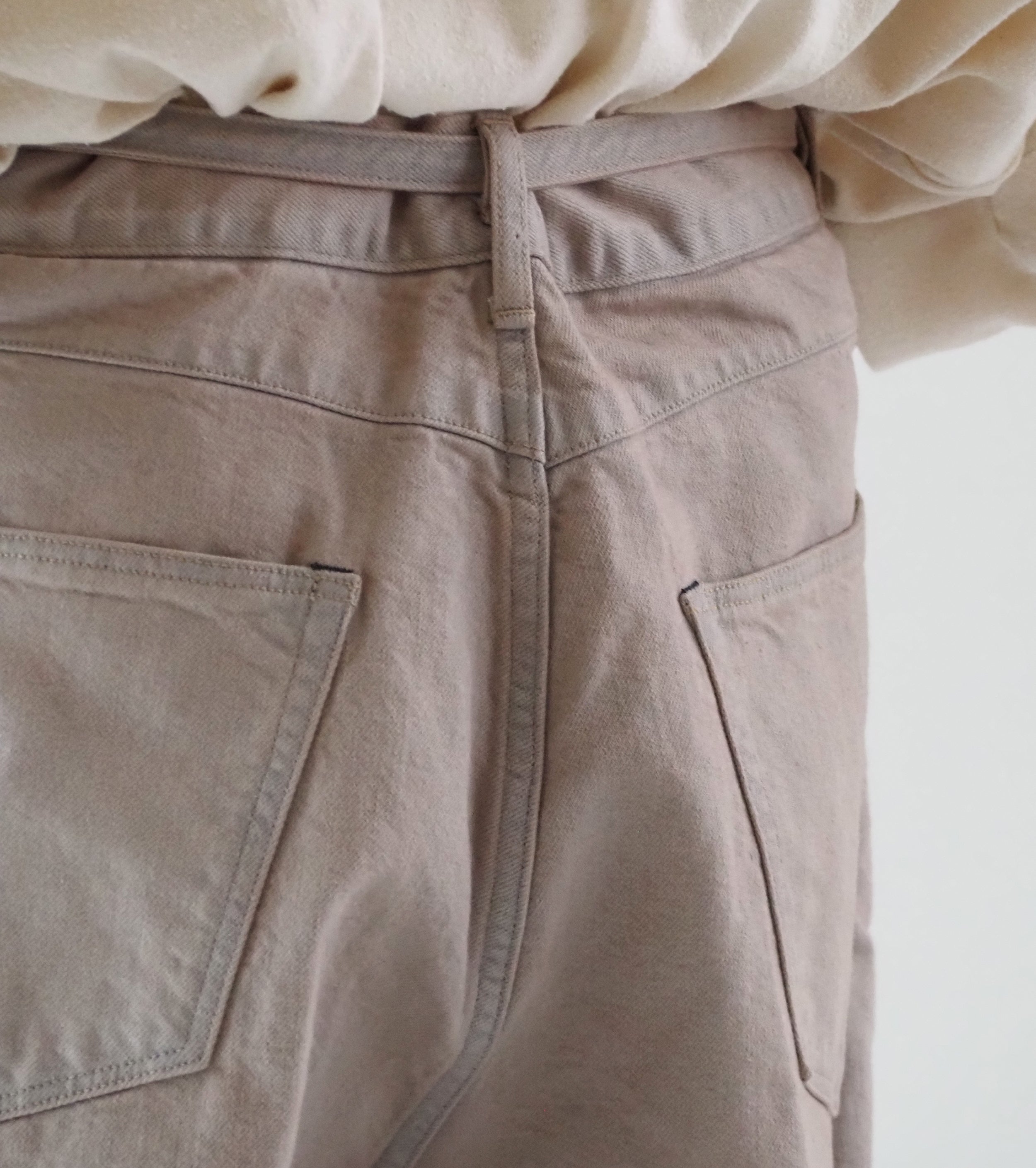 blurhms 12.9oz Denim Narrow Belted Pants, Rose Over Dye