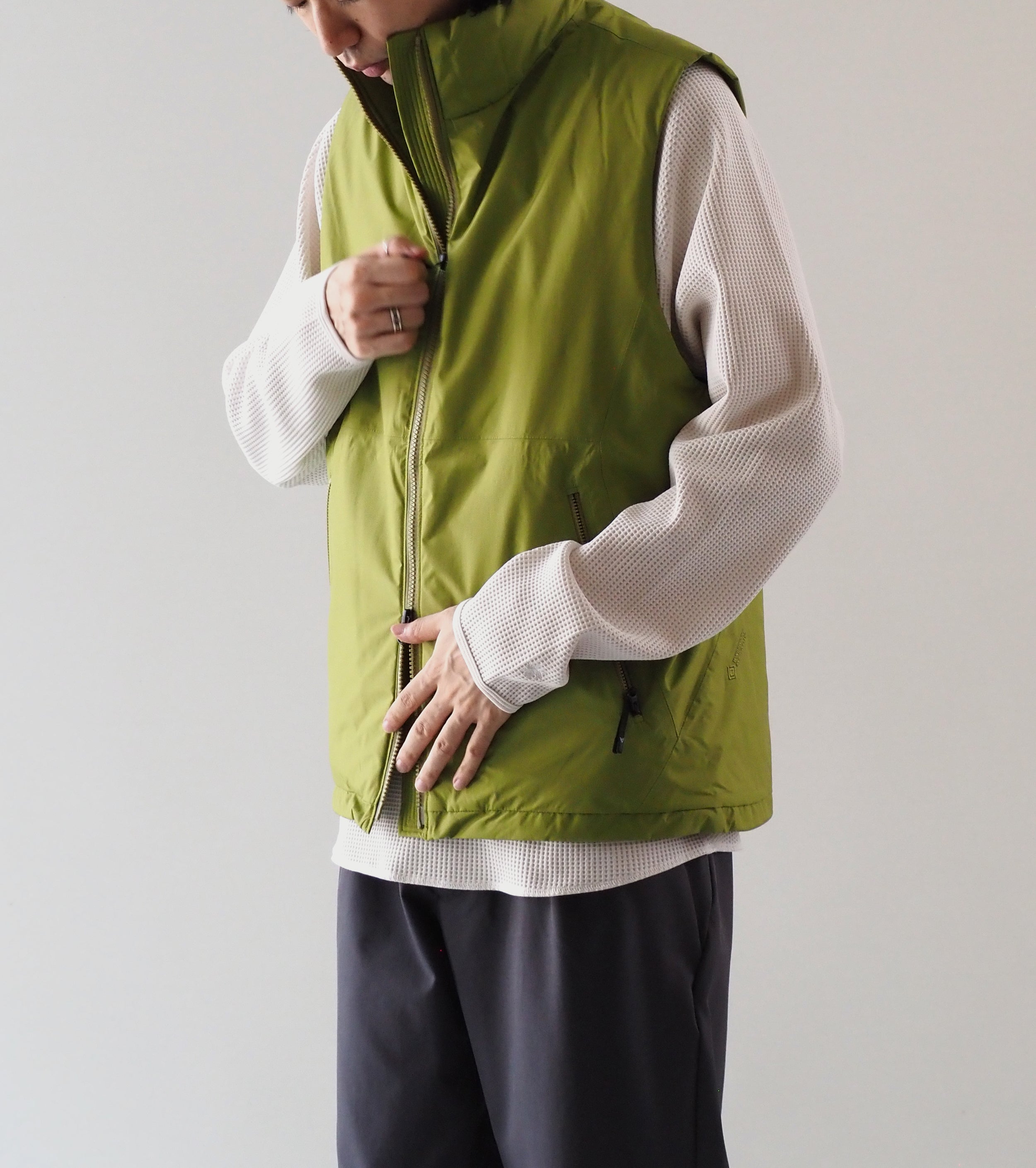 Goldwin Windstopper by GORE-TEX Labs Puffy Vest <UNISEX>,  Sencha Green