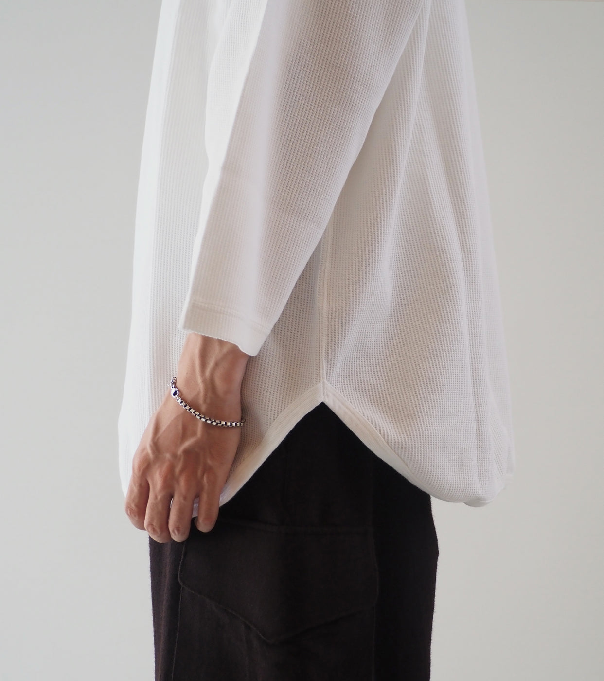Blurhms Root Stock Rough&Smooth Thermal Baseball Tee,White