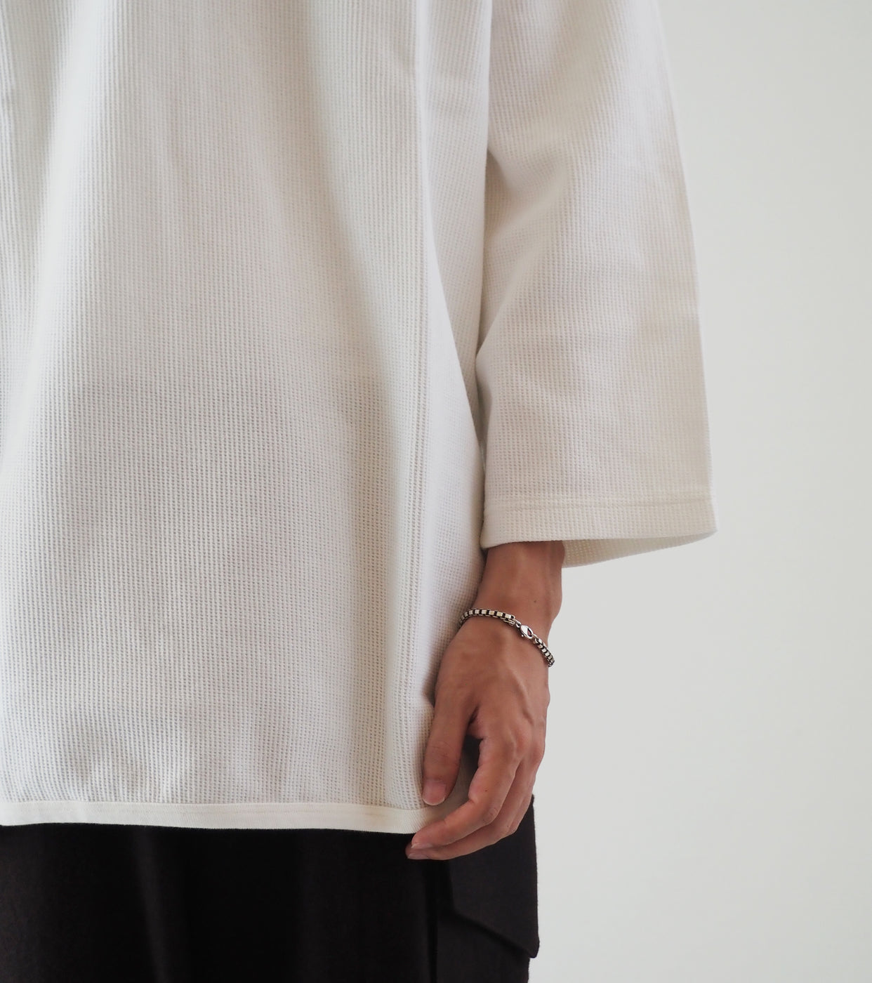 Blurhms Root Stock Rough&Smooth Thermal Baseball Tee,White