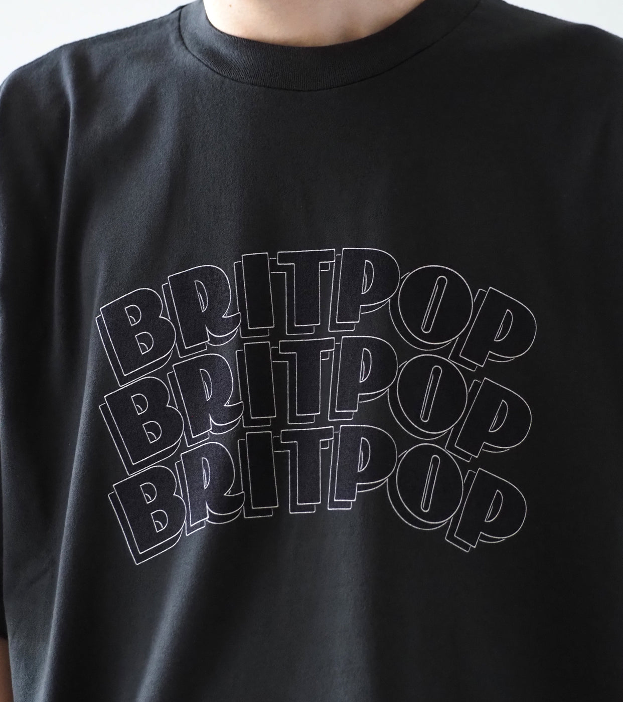 blurhms ROOTSTOCK BRITPOP Print Tee WIDE , Ink Black × Black-Pt