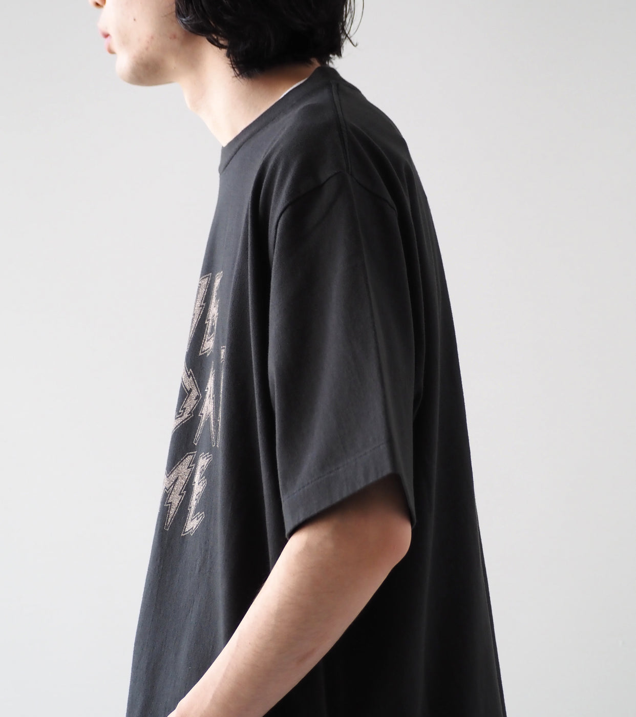 blurhms ROOTSTOCK DADAISM Print Tee WIDE , Ink Black × Ivory-PT