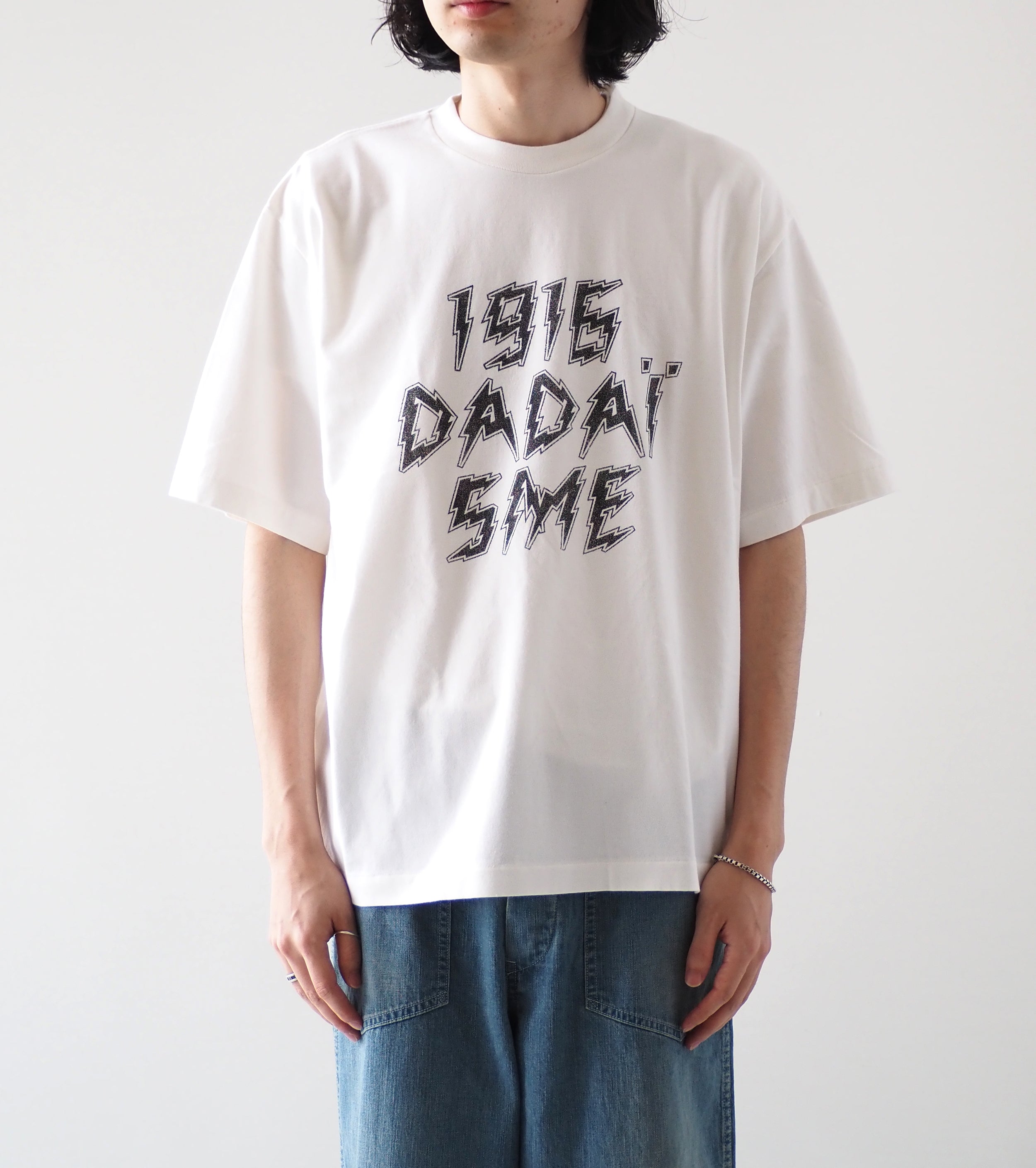 blurhms ROOTSTOCK  DADAISM Print Tee WIDE , White × Black-PT