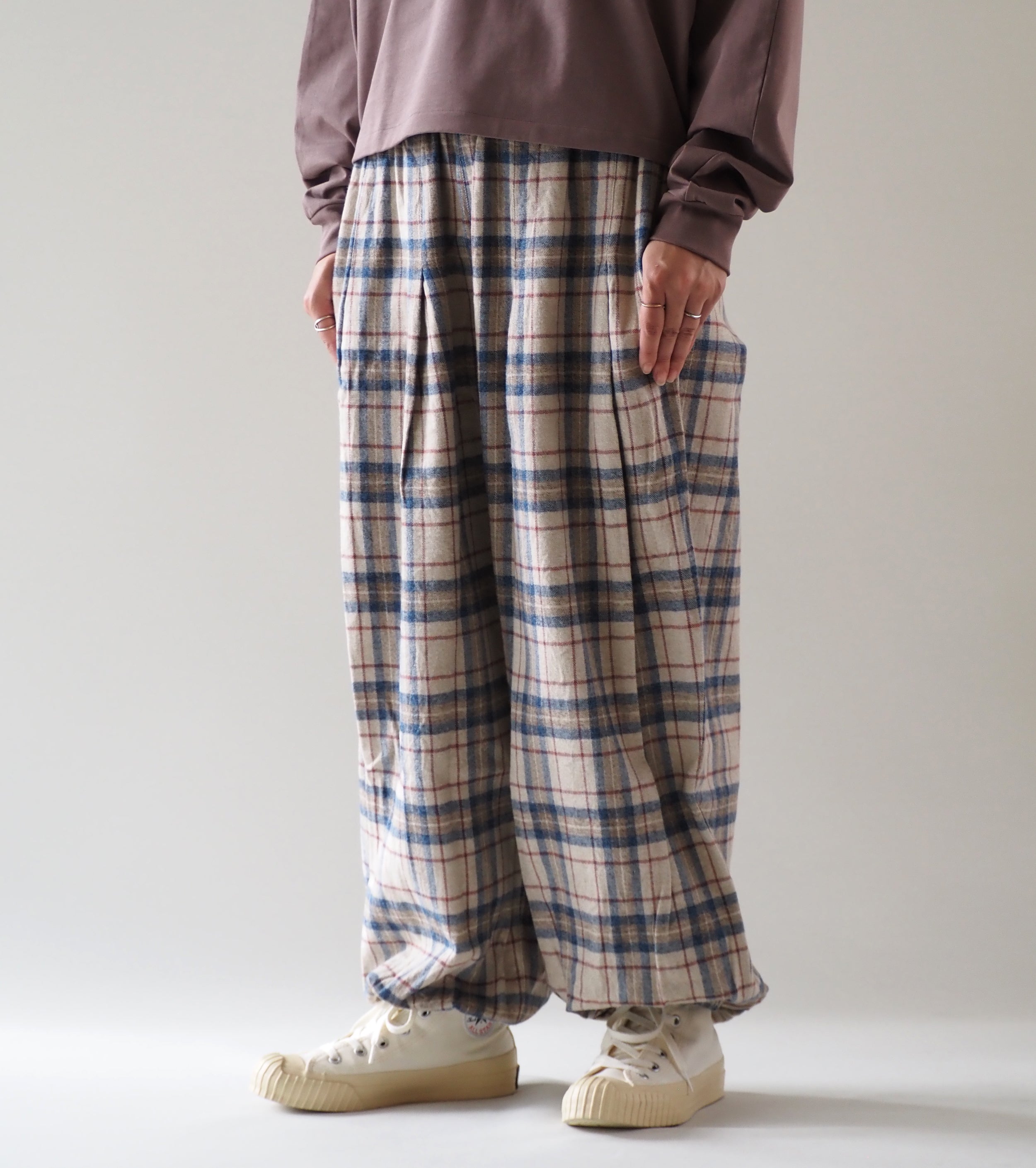 Yarmo Wide Tuck Easy PT Flannel  , Sax Beige