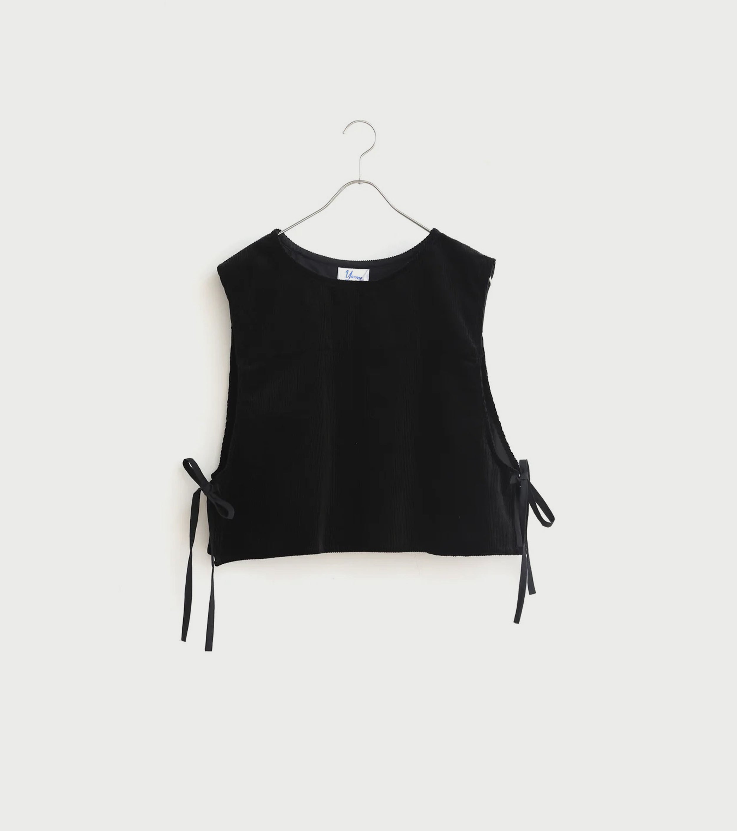 Yarmo Cropped Tabard , Black