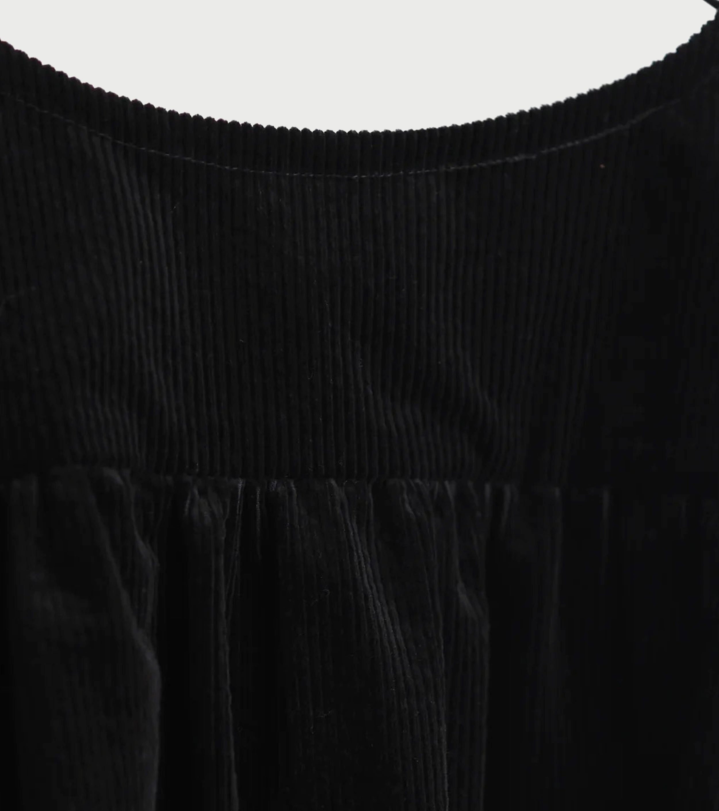Yarmo Cropped Tabard , Black