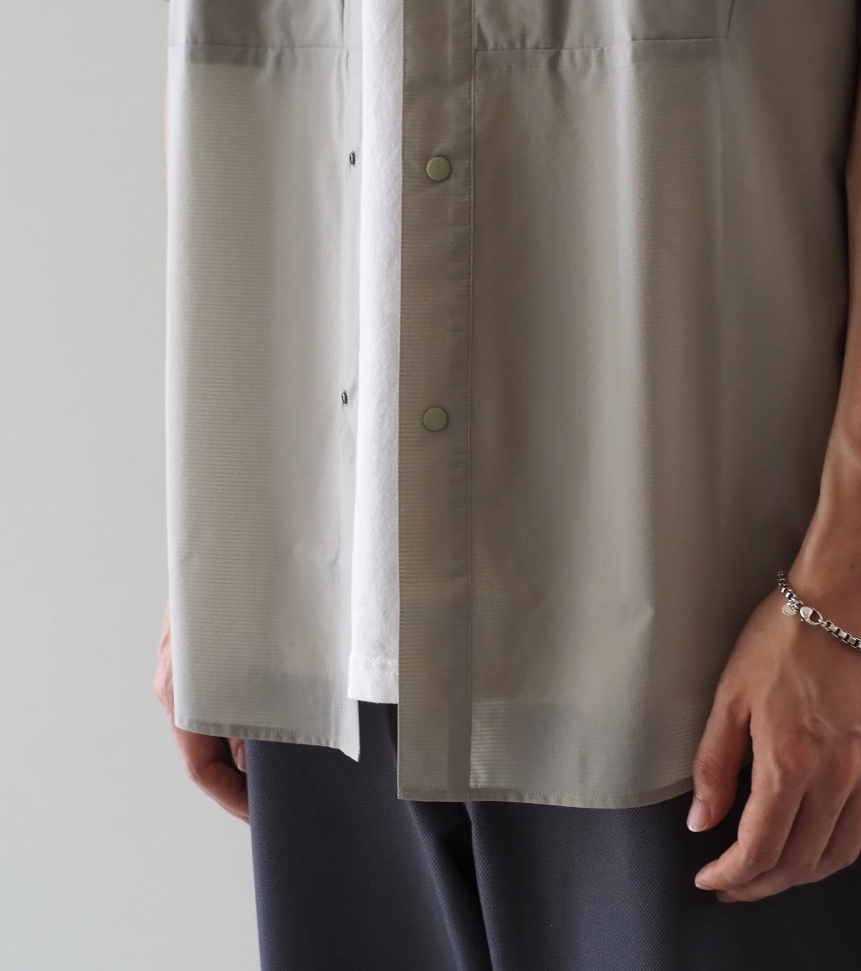 Goldwin PERTEX EQUILIBRIUM S/S Wind Shirt , Fog Beige